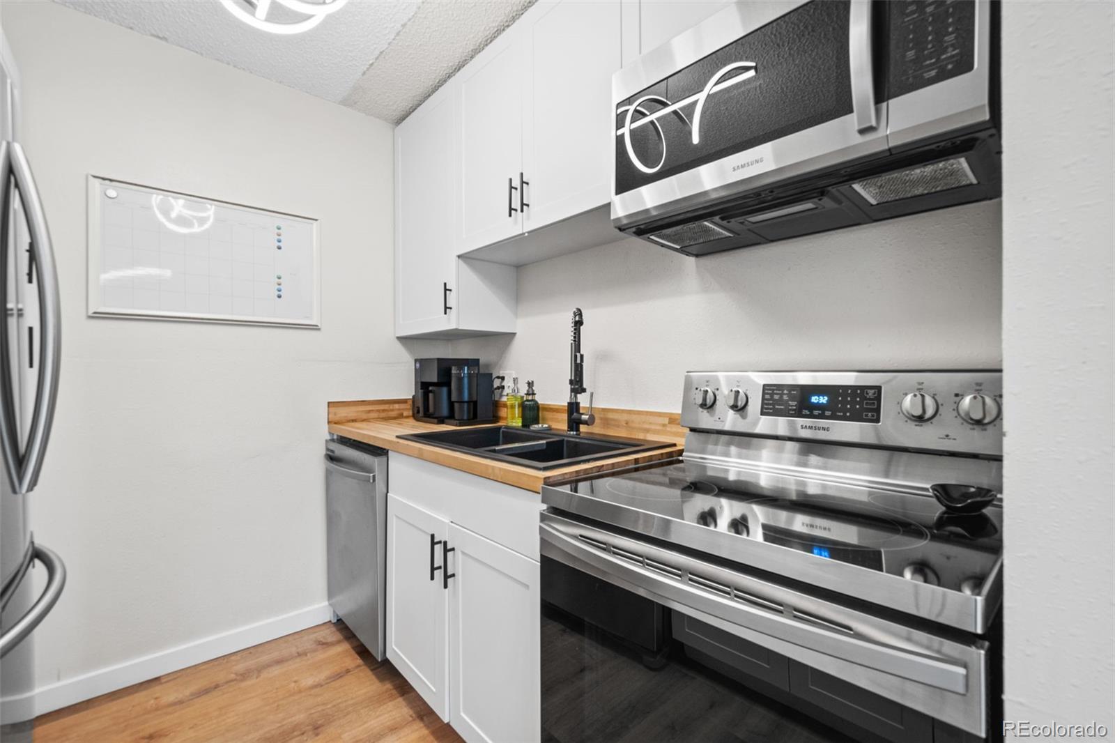 MLS Image #11 for 2225 s jasmine street,denver, Colorado