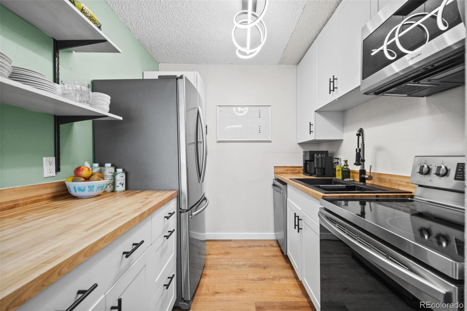 MLS Image #12 for 2225 s jasmine street,denver, Colorado