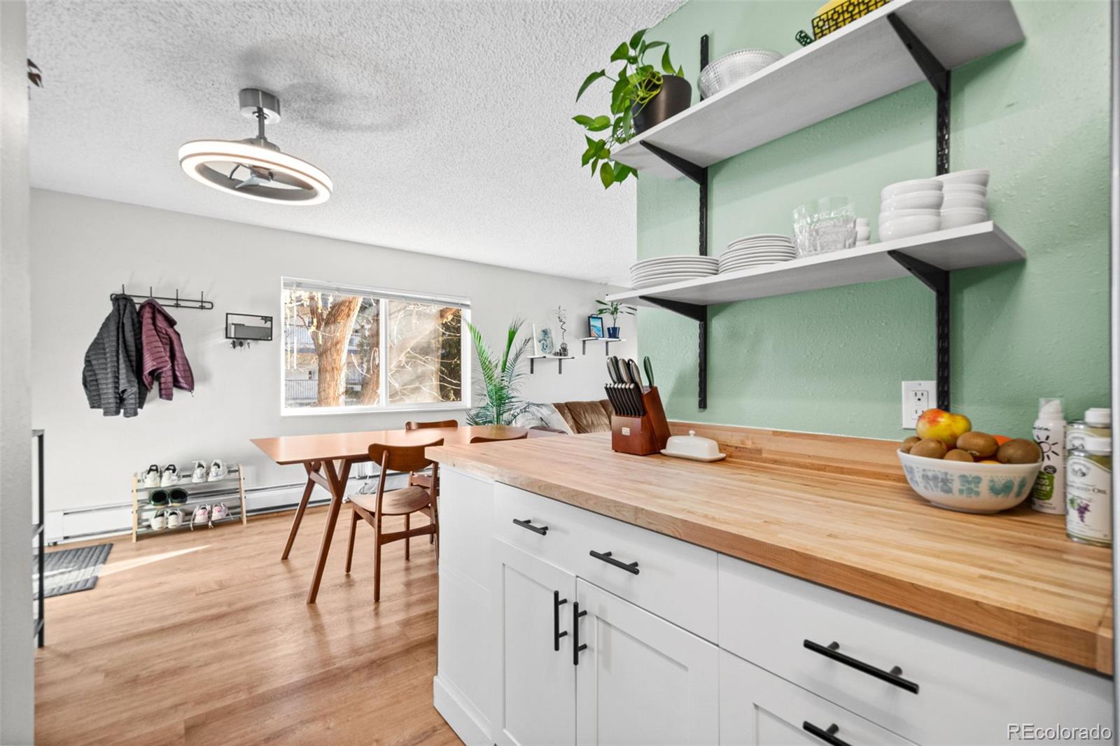MLS Image #14 for 2225 s jasmine street,denver, Colorado