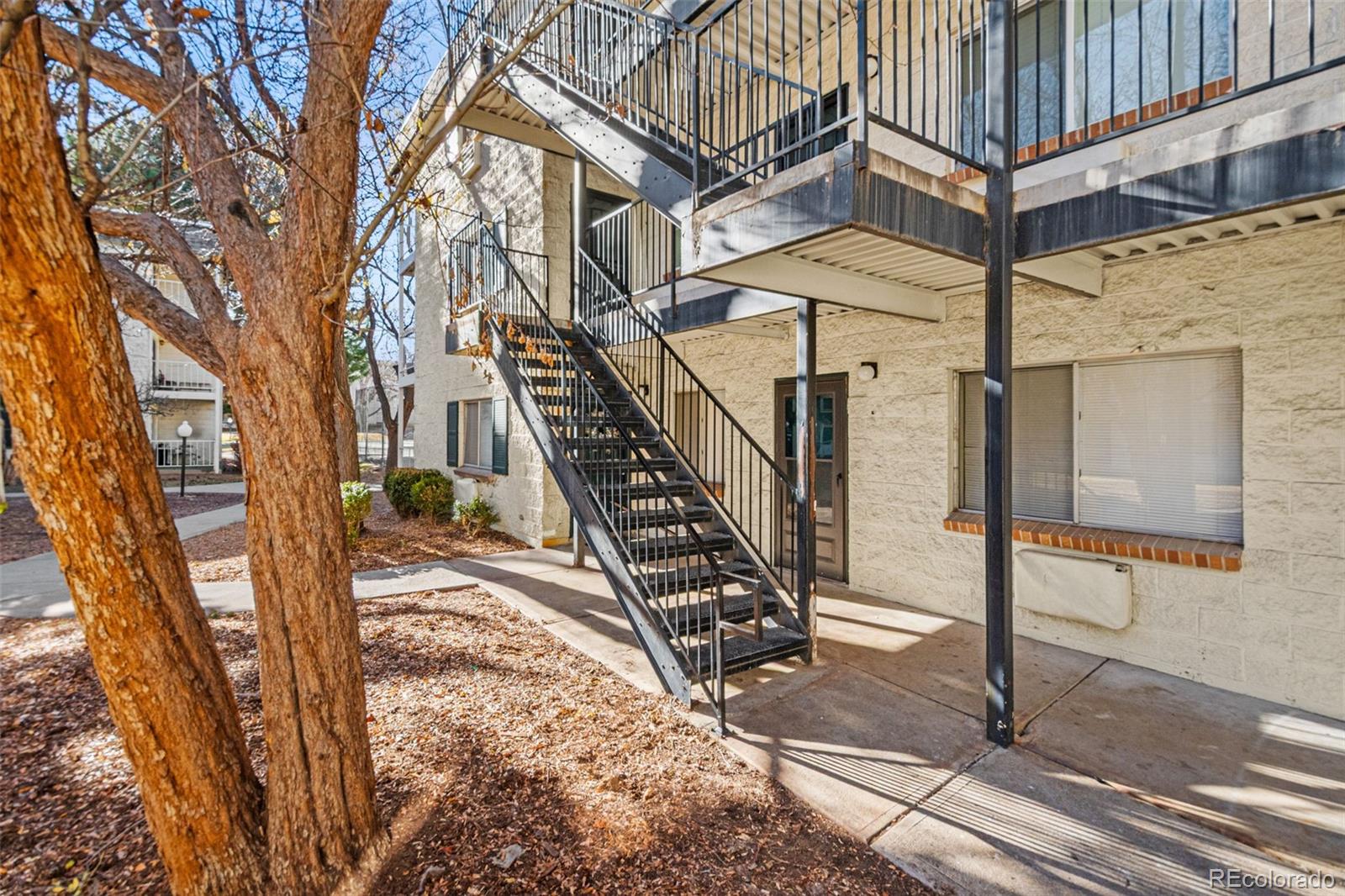 MLS Image #5 for 2225 s jasmine street,denver, Colorado