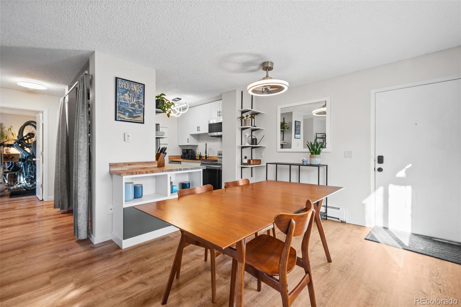 MLS Image #7 for 2225 s jasmine street,denver, Colorado