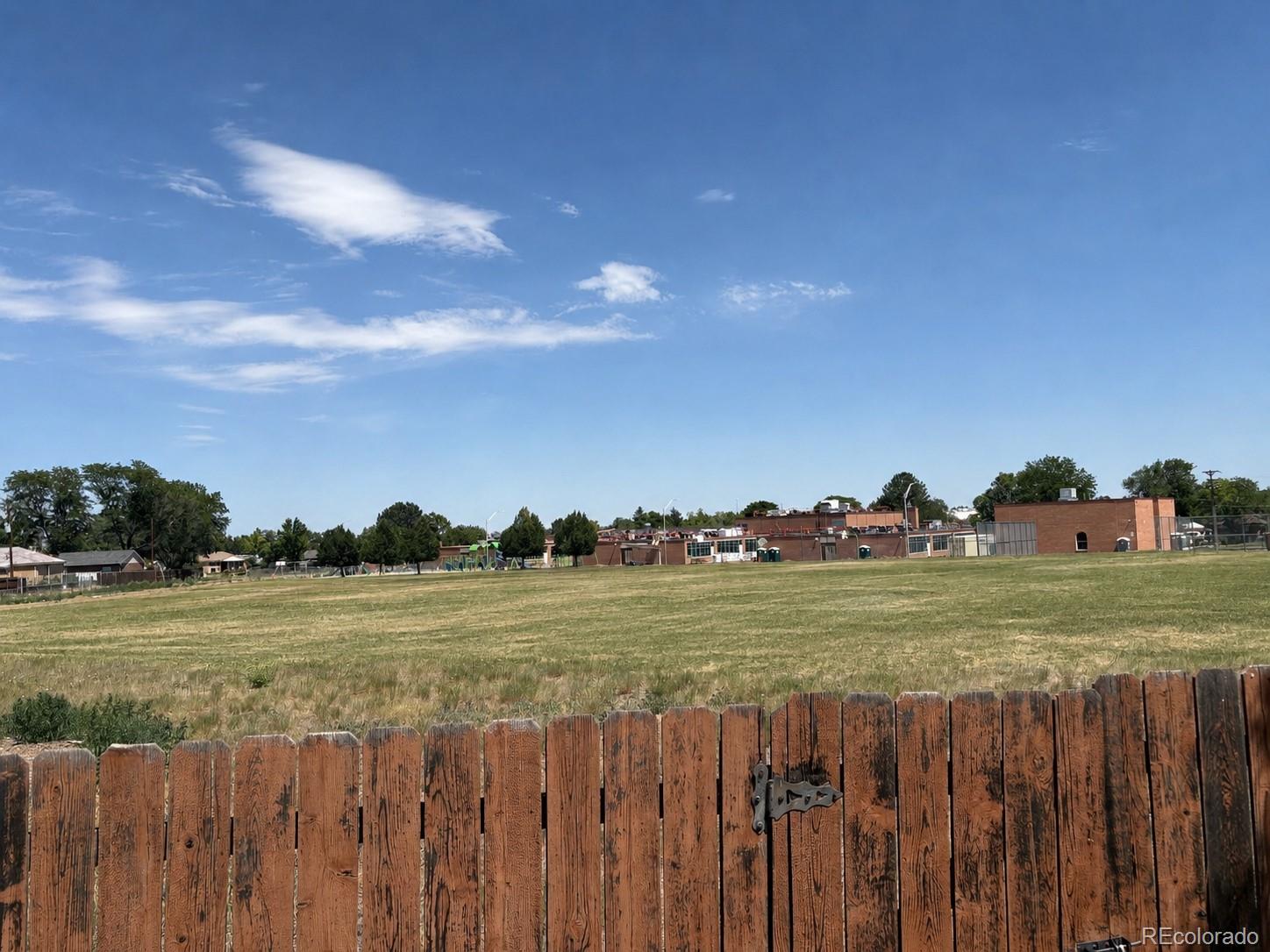 MLS Image #2 for 10672  loren lane,denver, Colorado
