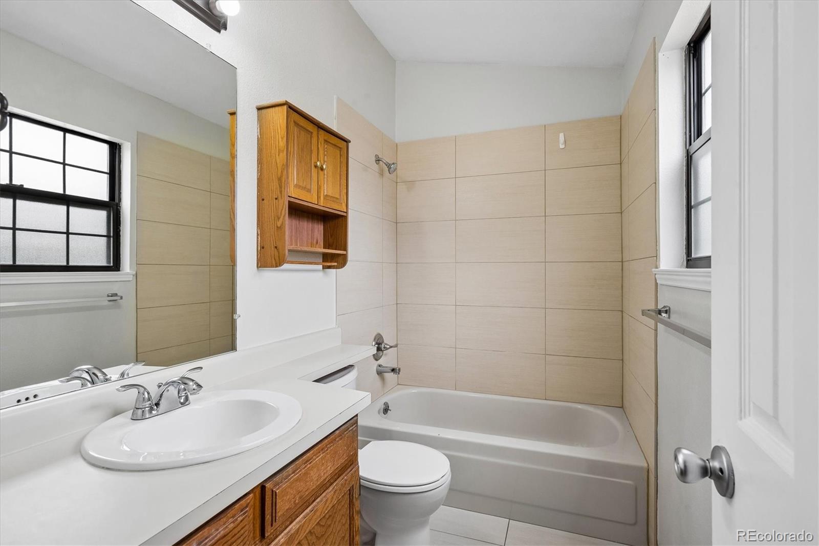 MLS Image #20 for 15999 e alaska place,aurora, Colorado