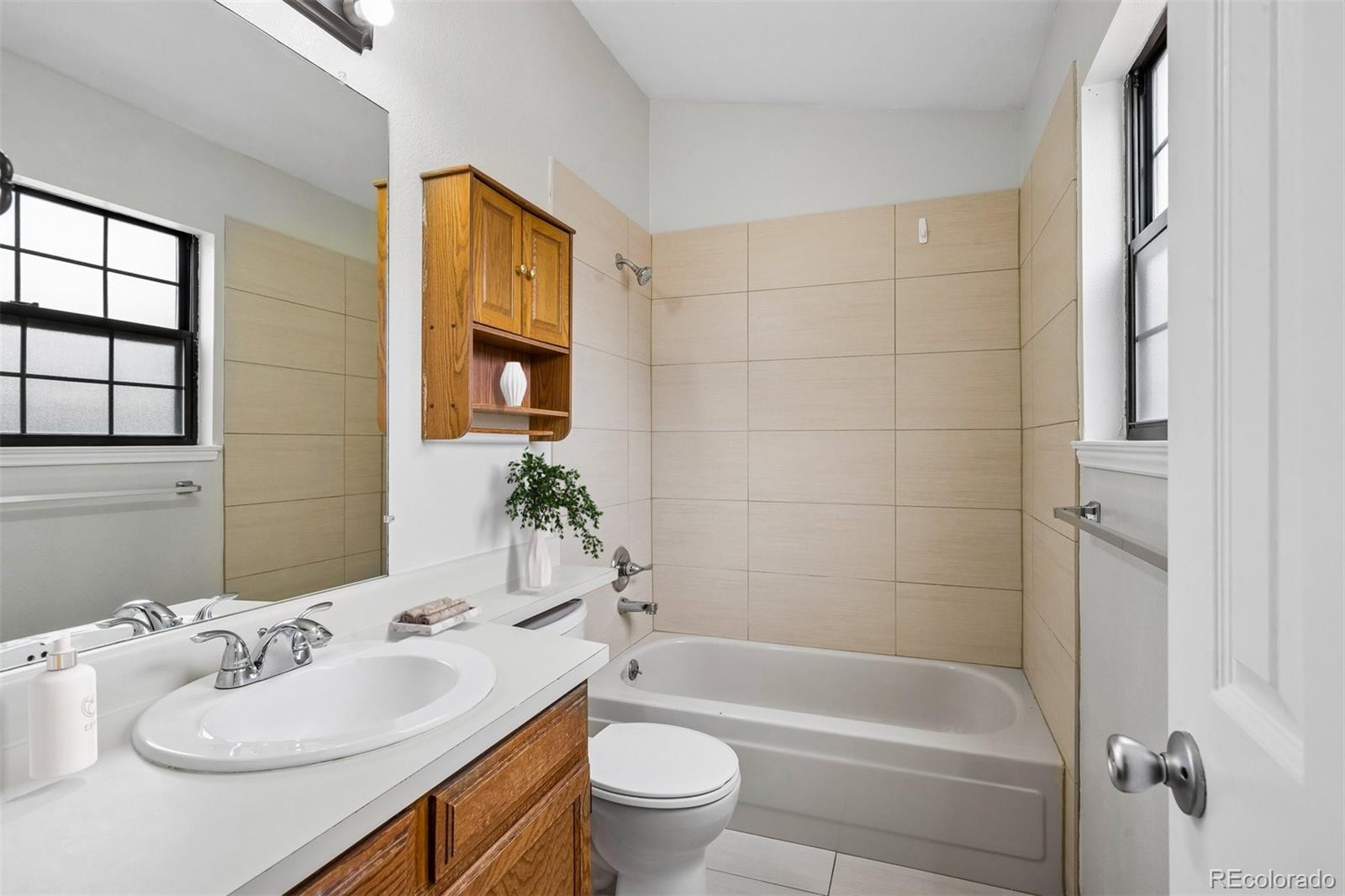 MLS Image #27 for 15999 e alaska place,aurora, Colorado