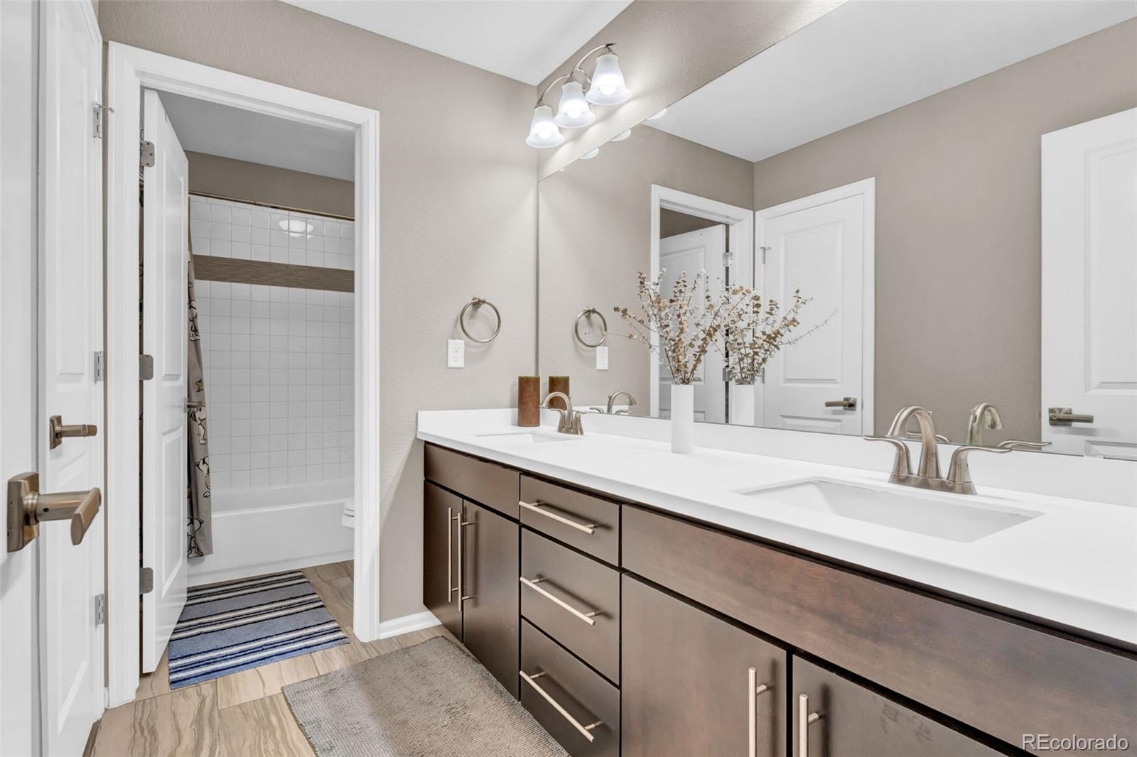 MLS Image #18 for 23850 e ontario place,aurora, Colorado