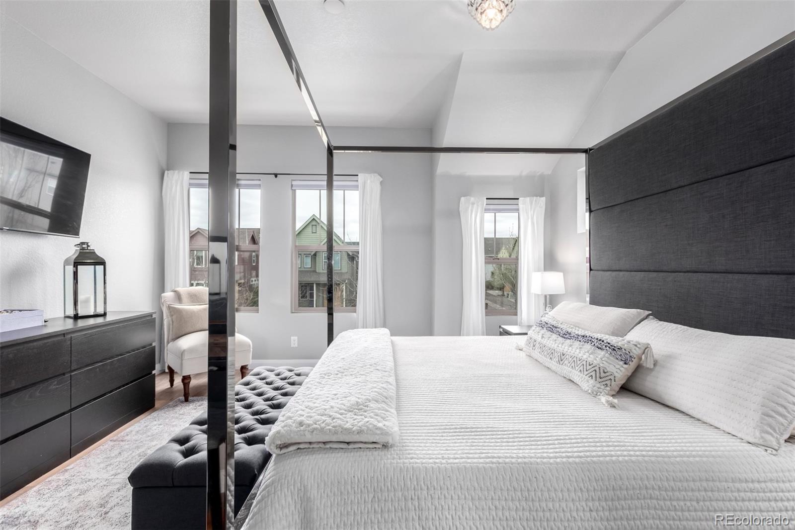 MLS Image #15 for 1440 w 67th avenue,denver, Colorado