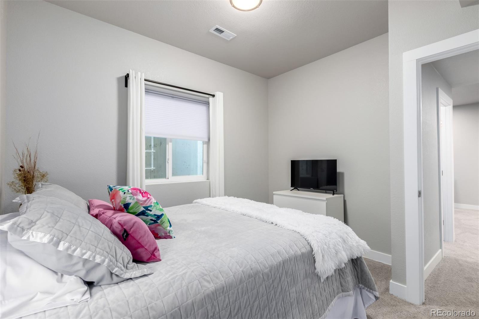 MLS Image #27 for 1440 w 67th avenue,denver, Colorado