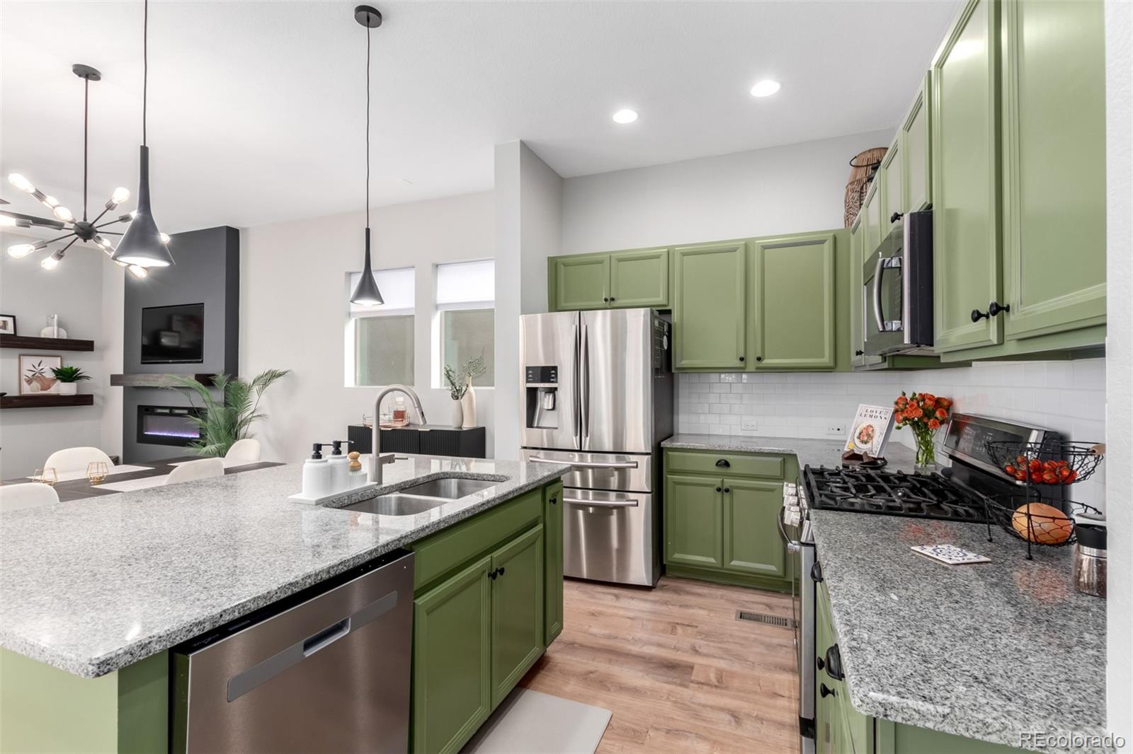 MLS Image #8 for 1440 w 67th avenue,denver, Colorado