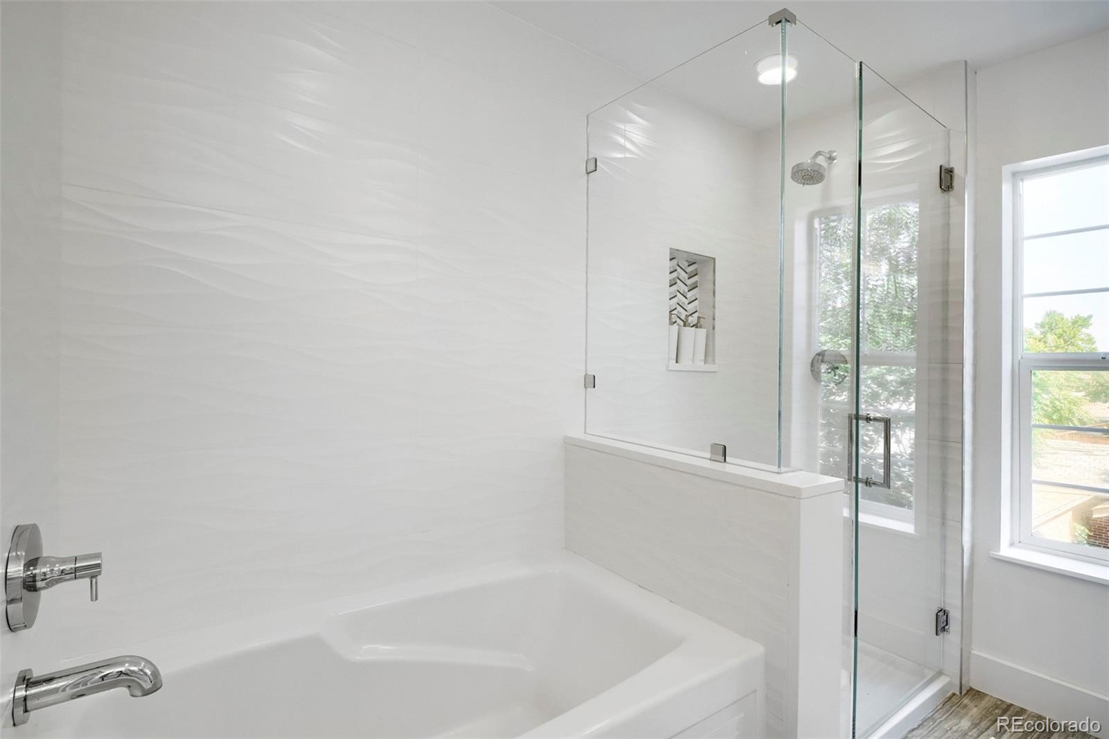MLS Image #14 for 2071 s grant street,denver, Colorado