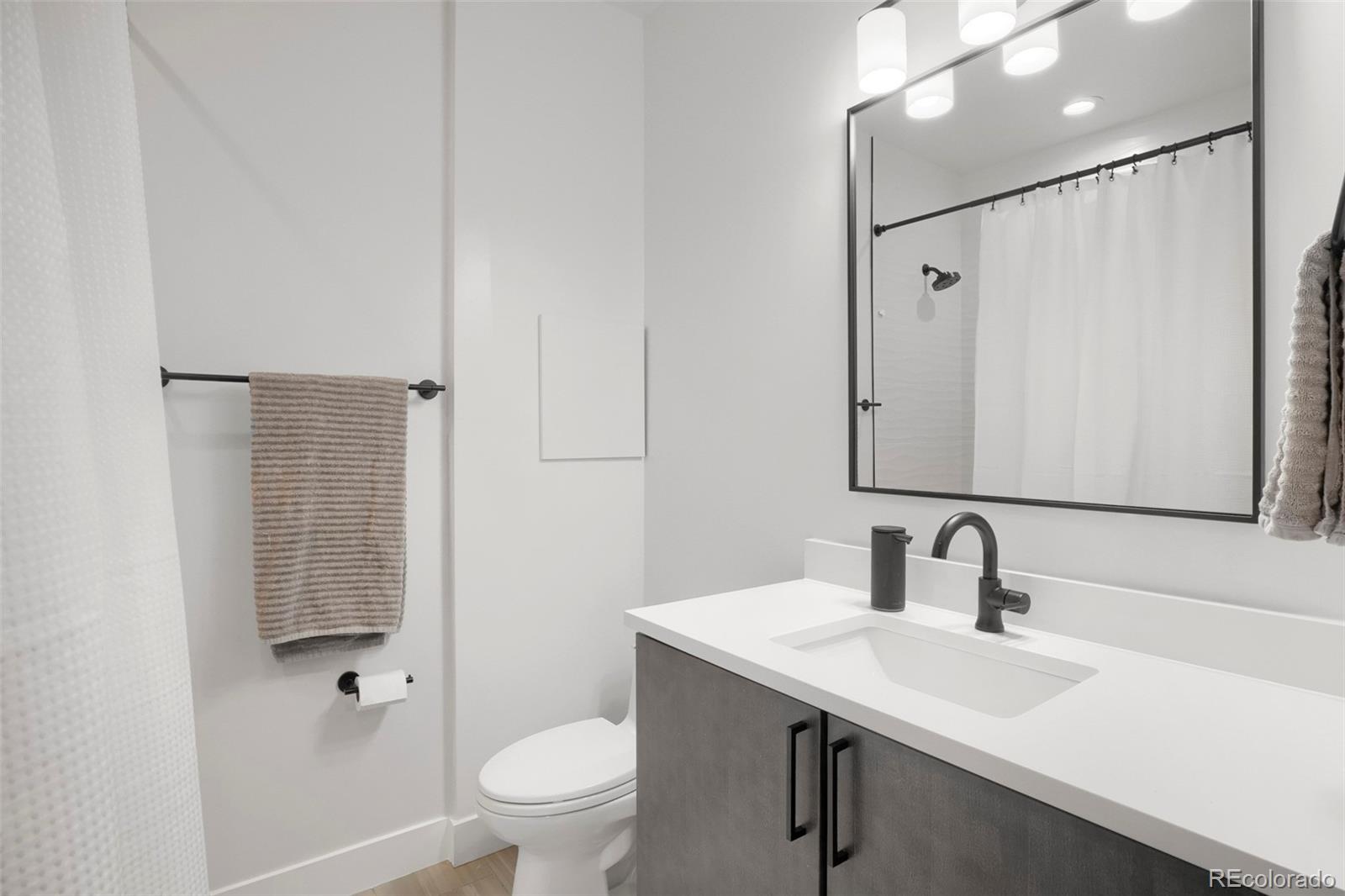 MLS Image #22 for 2071 s grant street,denver, Colorado