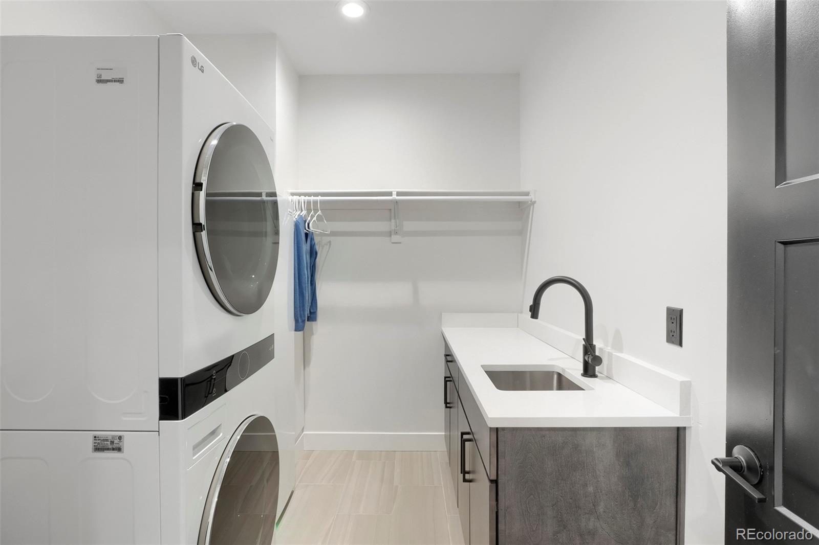MLS Image #23 for 2071 s grant street,denver, Colorado