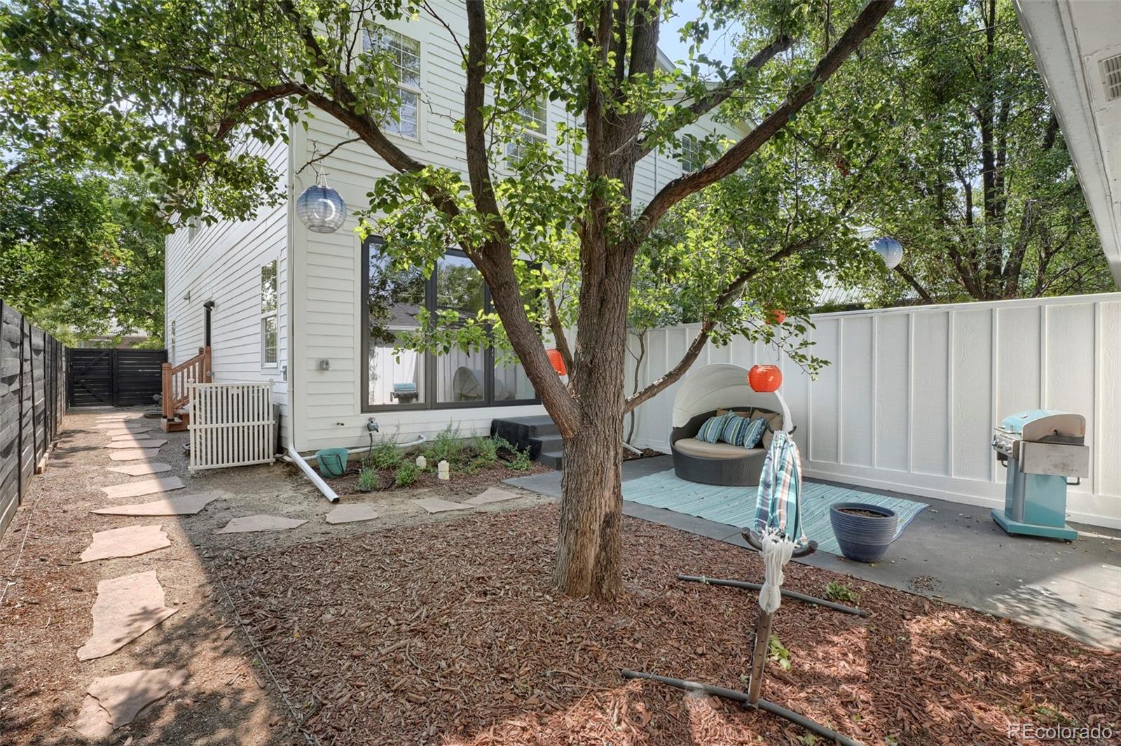 MLS Image #26 for 2071 s grant street,denver, Colorado