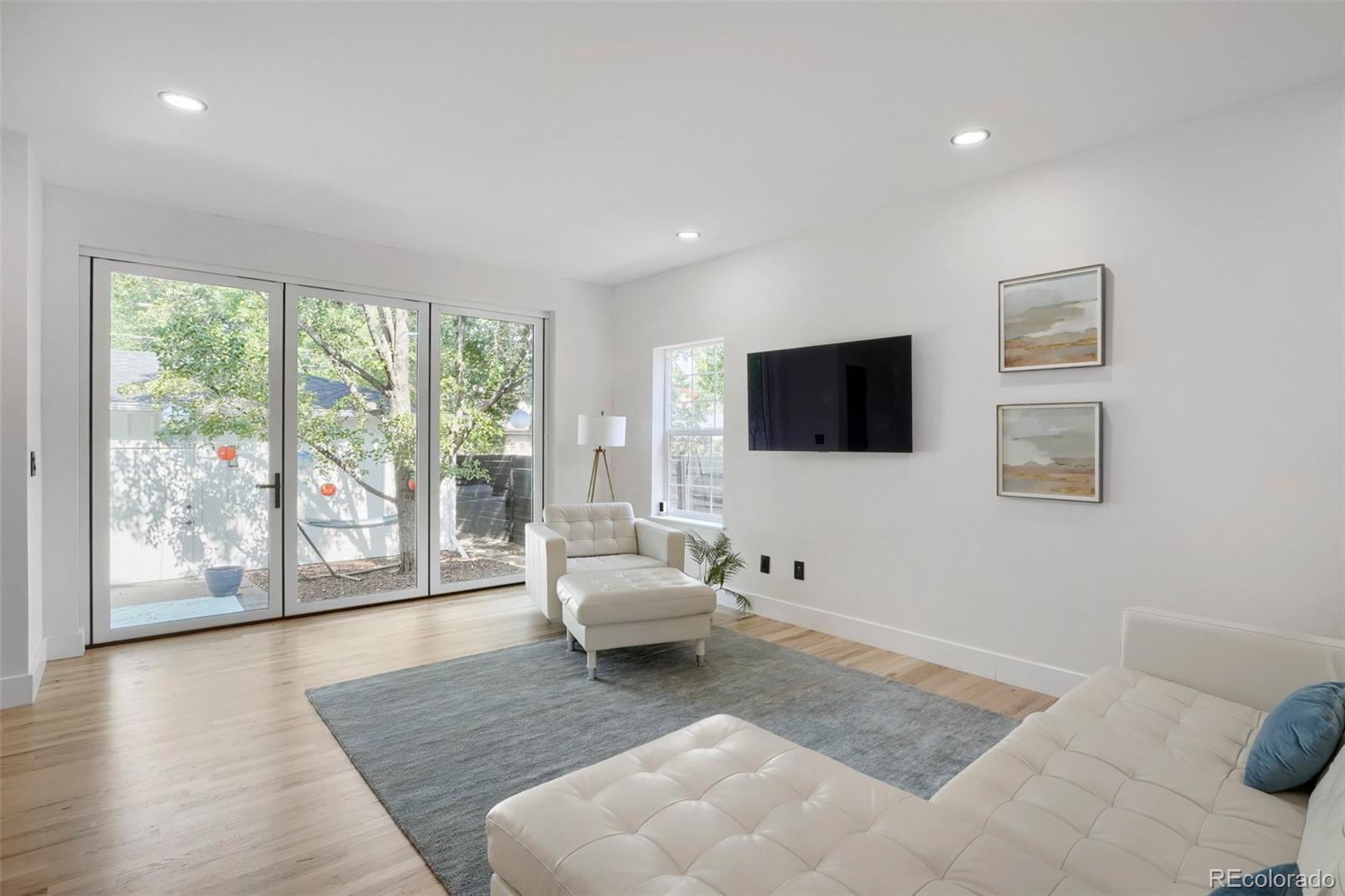 MLS Image #9 for 2071 s grant street,denver, Colorado