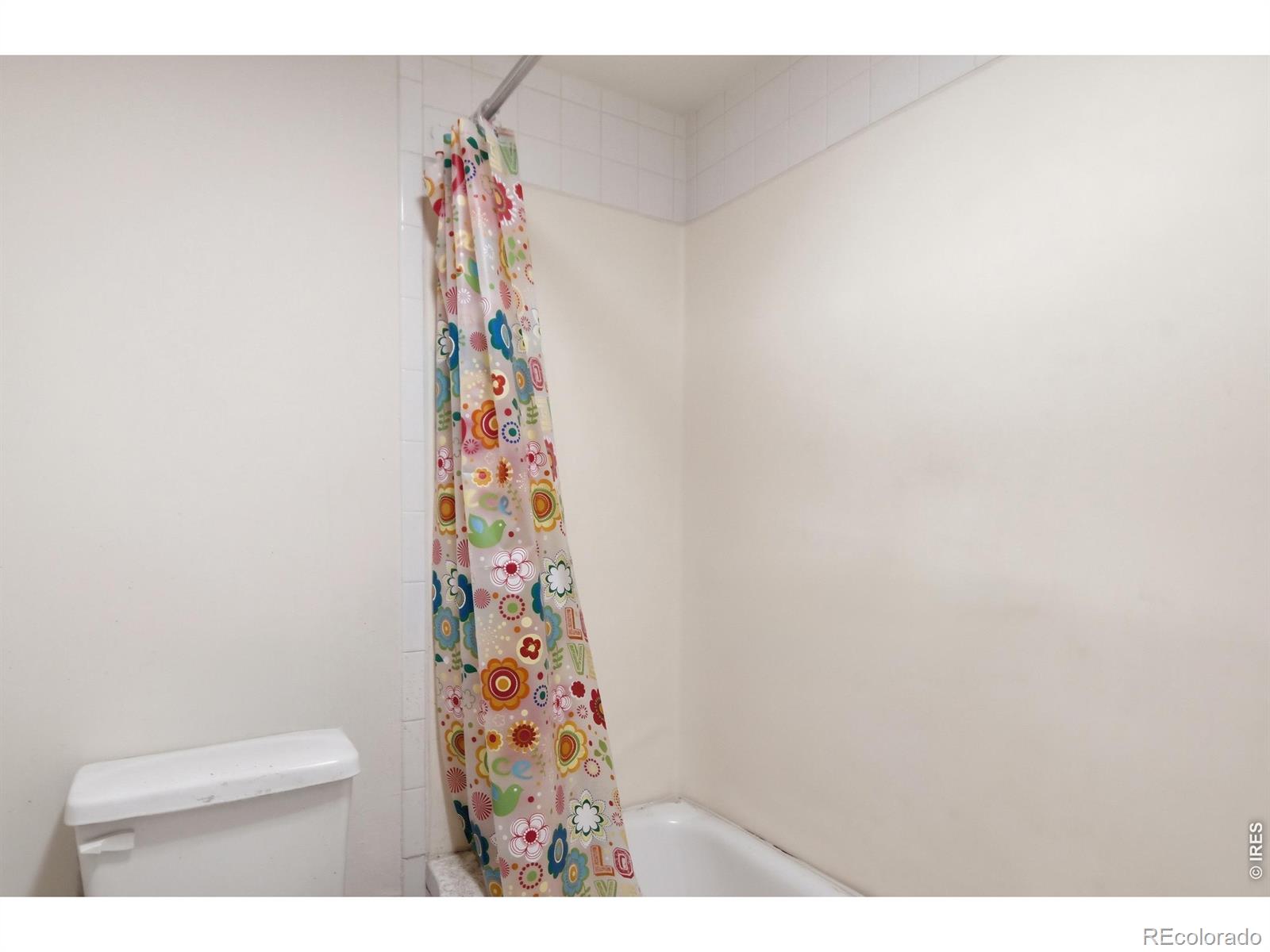 MLS Image #29 for 855 n pennsylvania street,denver, Colorado