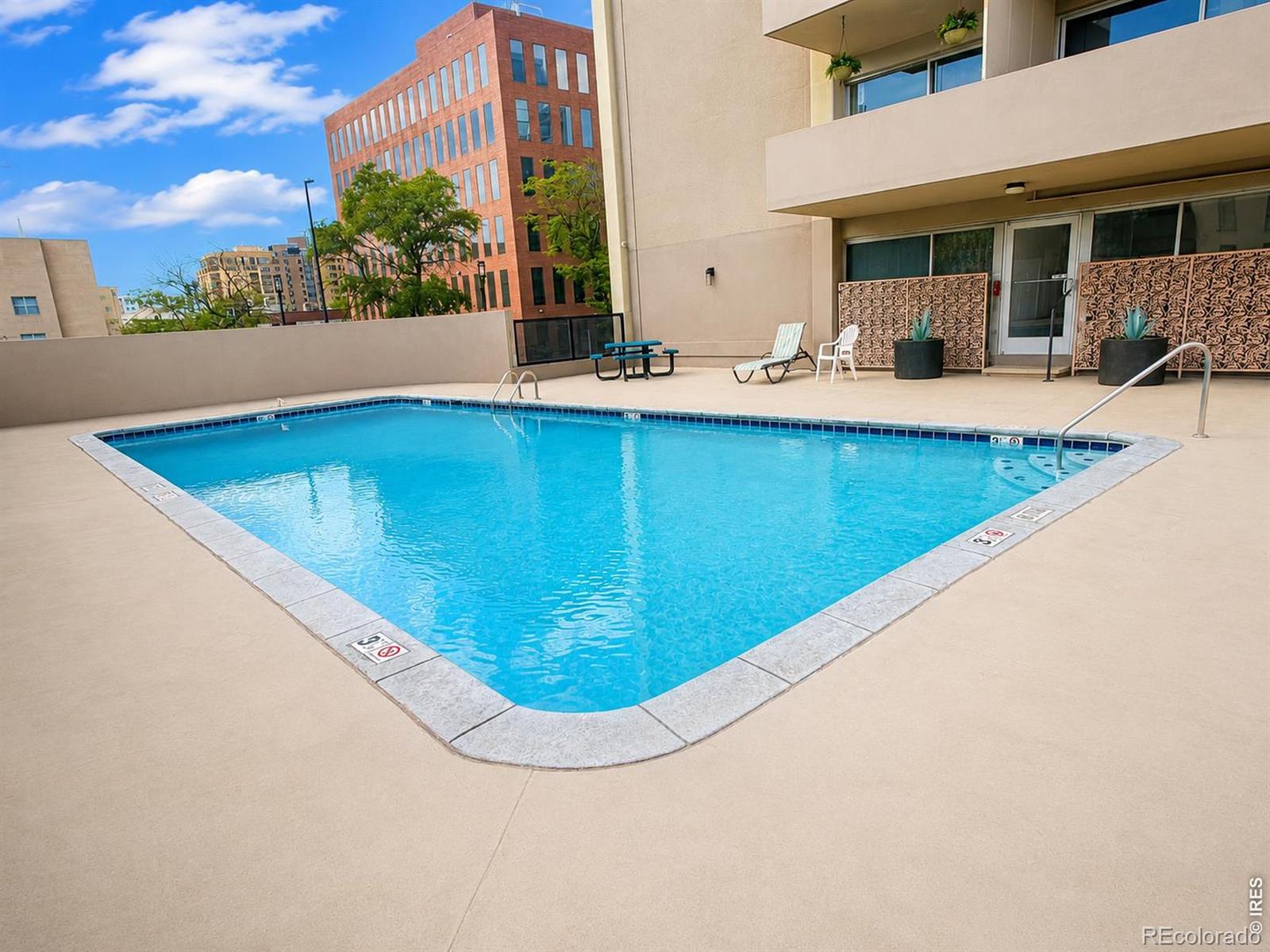 MLS Image #35 for 855 n pennsylvania street,denver, Colorado