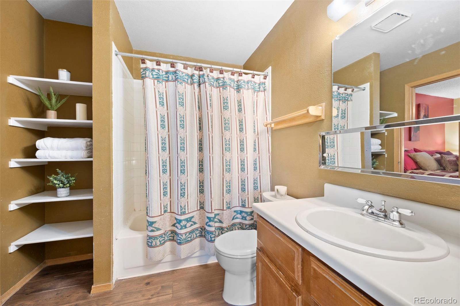 MLS Image #29 for 720  walden court,littleton, Colorado