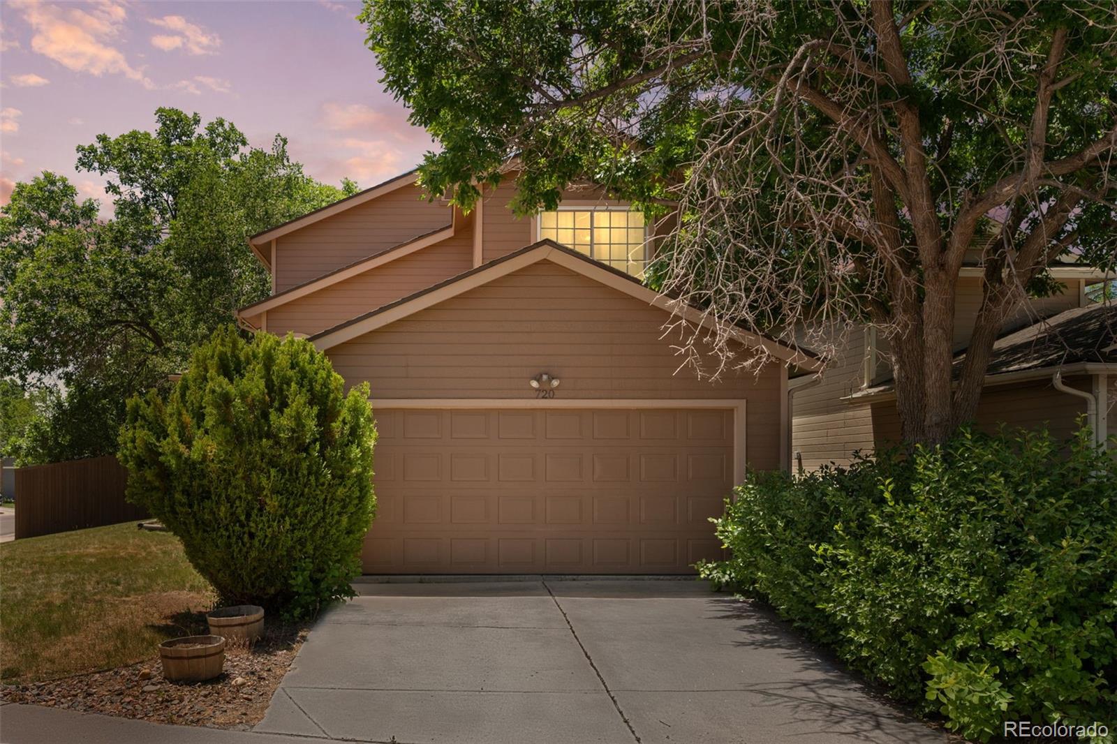 MLS Image #3 for 720  walden court,littleton, Colorado