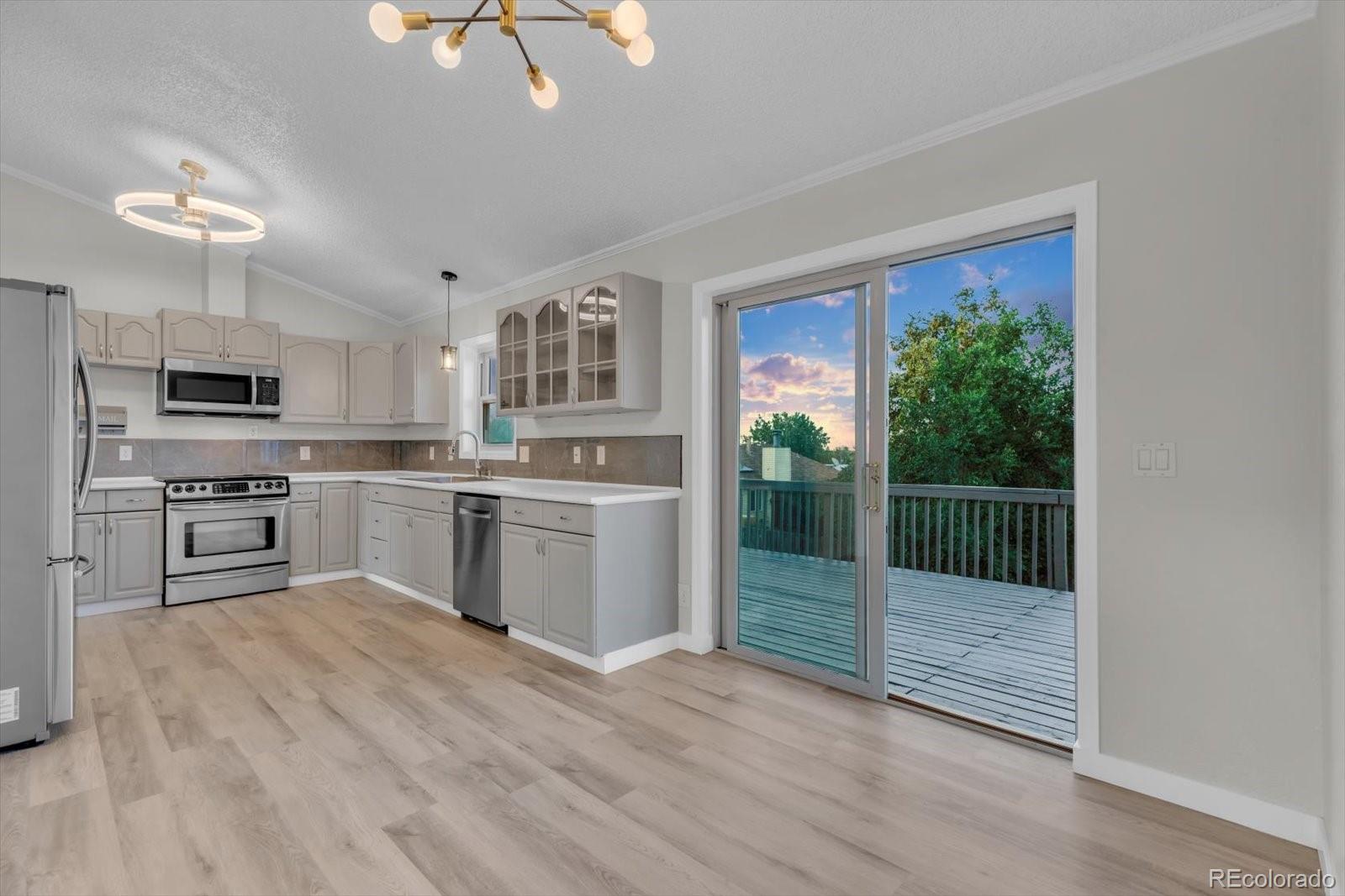MLS Image #14 for 9696  downing street,denver, Colorado