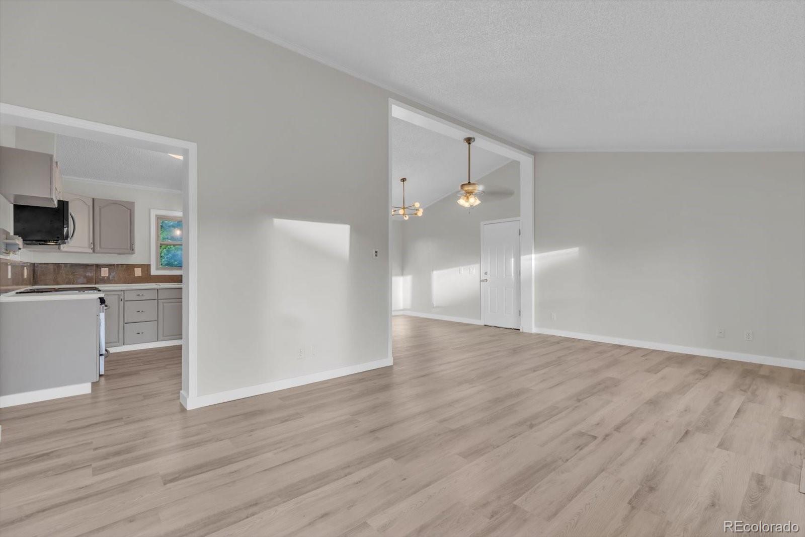 MLS Image #16 for 9696  downing street,denver, Colorado