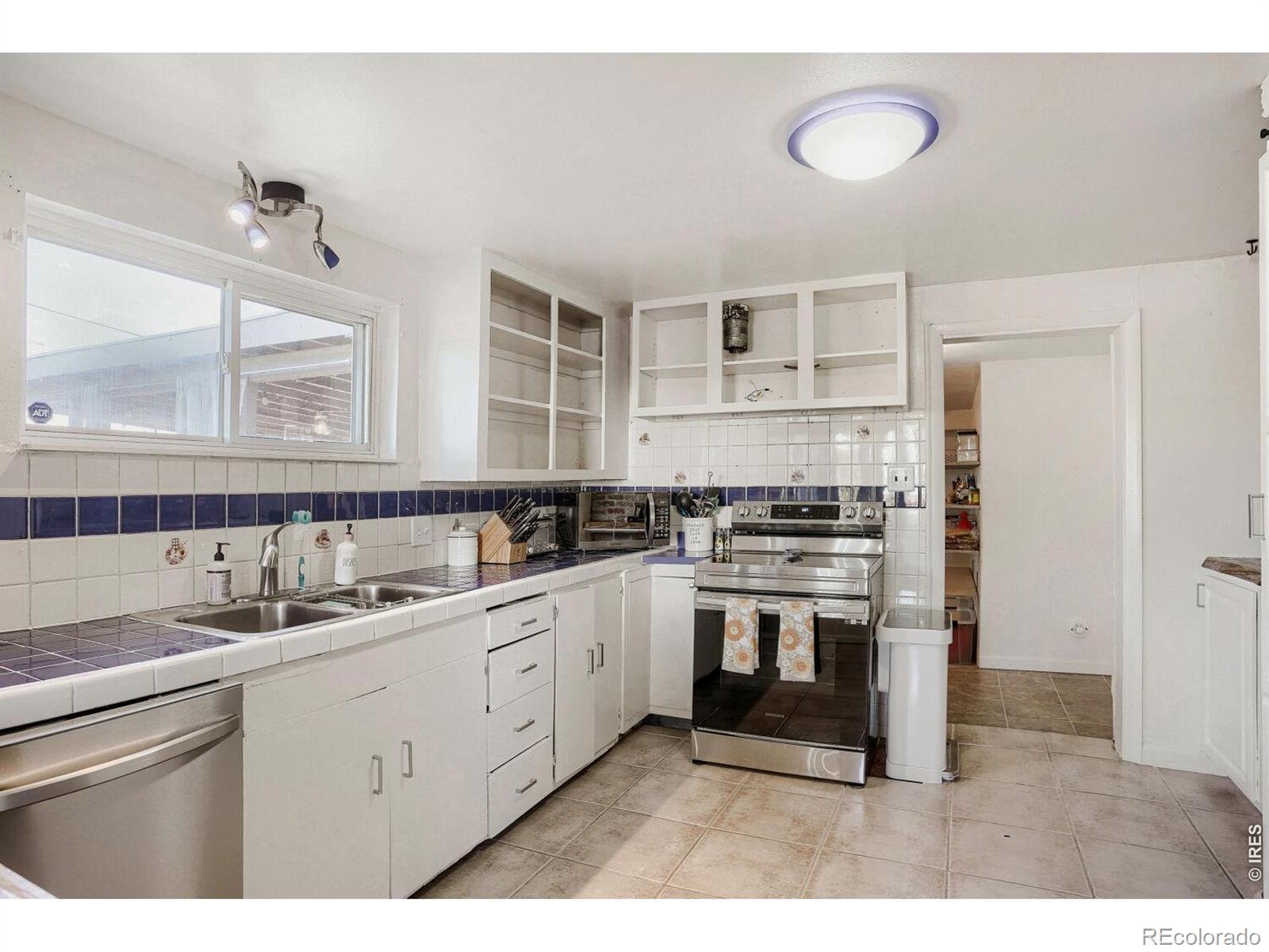 MLS Image #3 for 6401  irving street,denver, Colorado