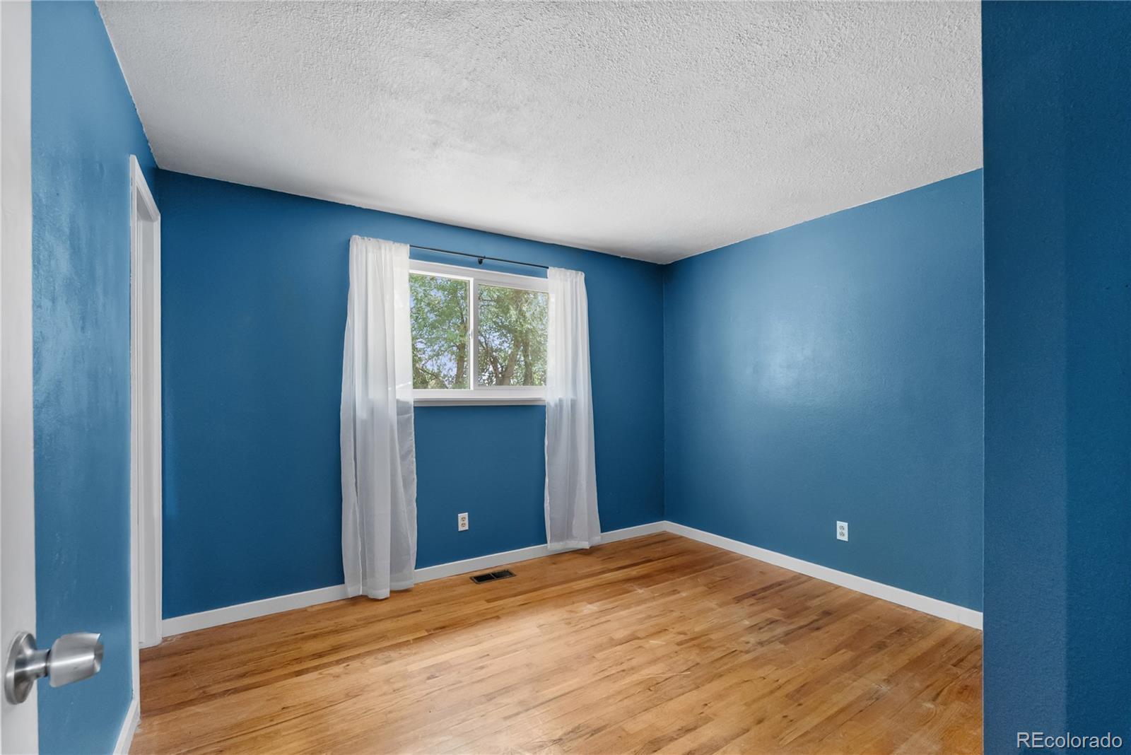 MLS Image #16 for 4011 e pikes peak avenue,colorado springs, Colorado