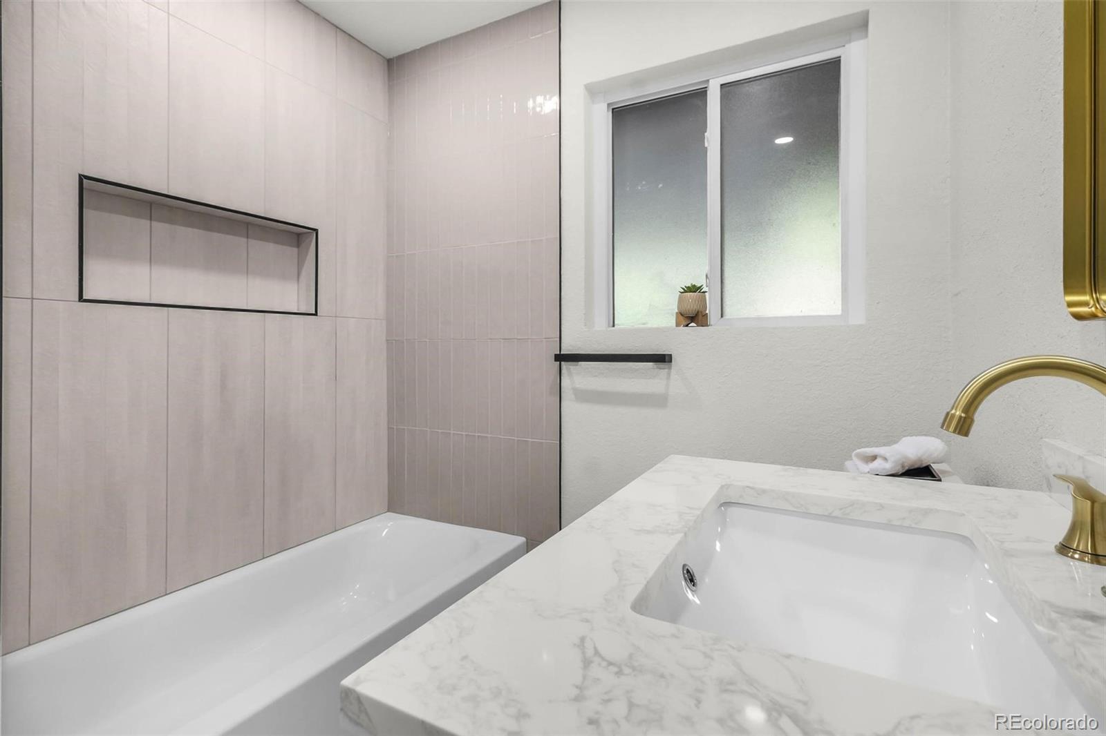 MLS Image #19 for 1115 s harlan street,lakewood, Colorado