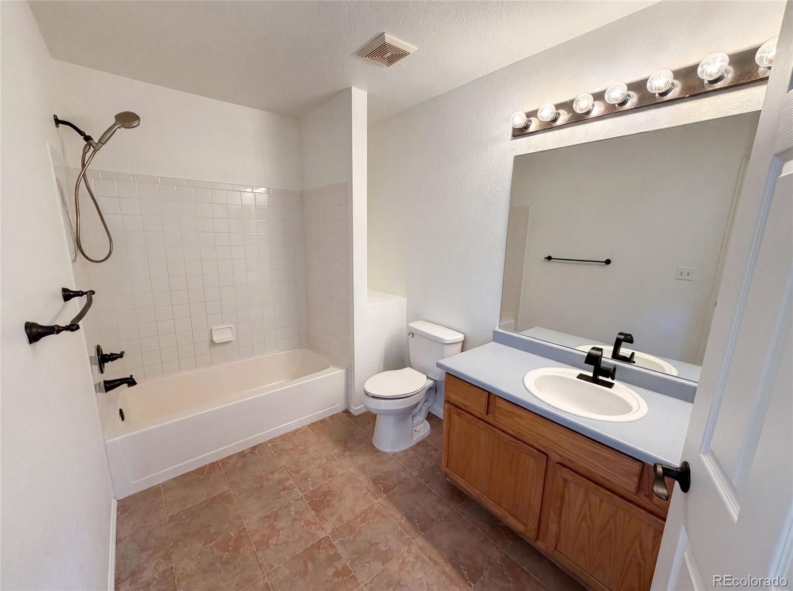 MLS Image #14 for 7190  pine hills way,littleton, Colorado