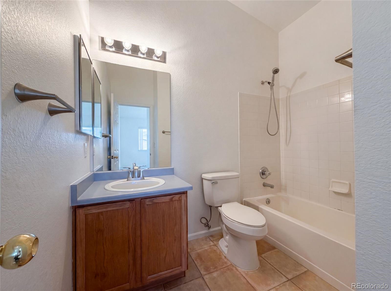 MLS Image #18 for 7190  pine hills way,littleton, Colorado