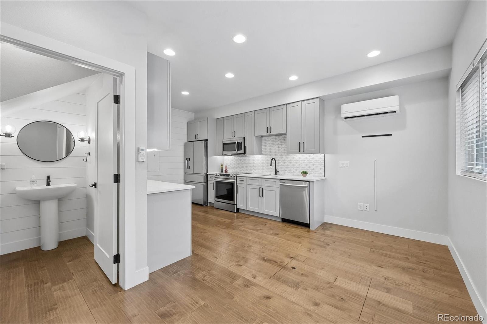 MLS Image #4 for 2478 s delaware street,denver, Colorado