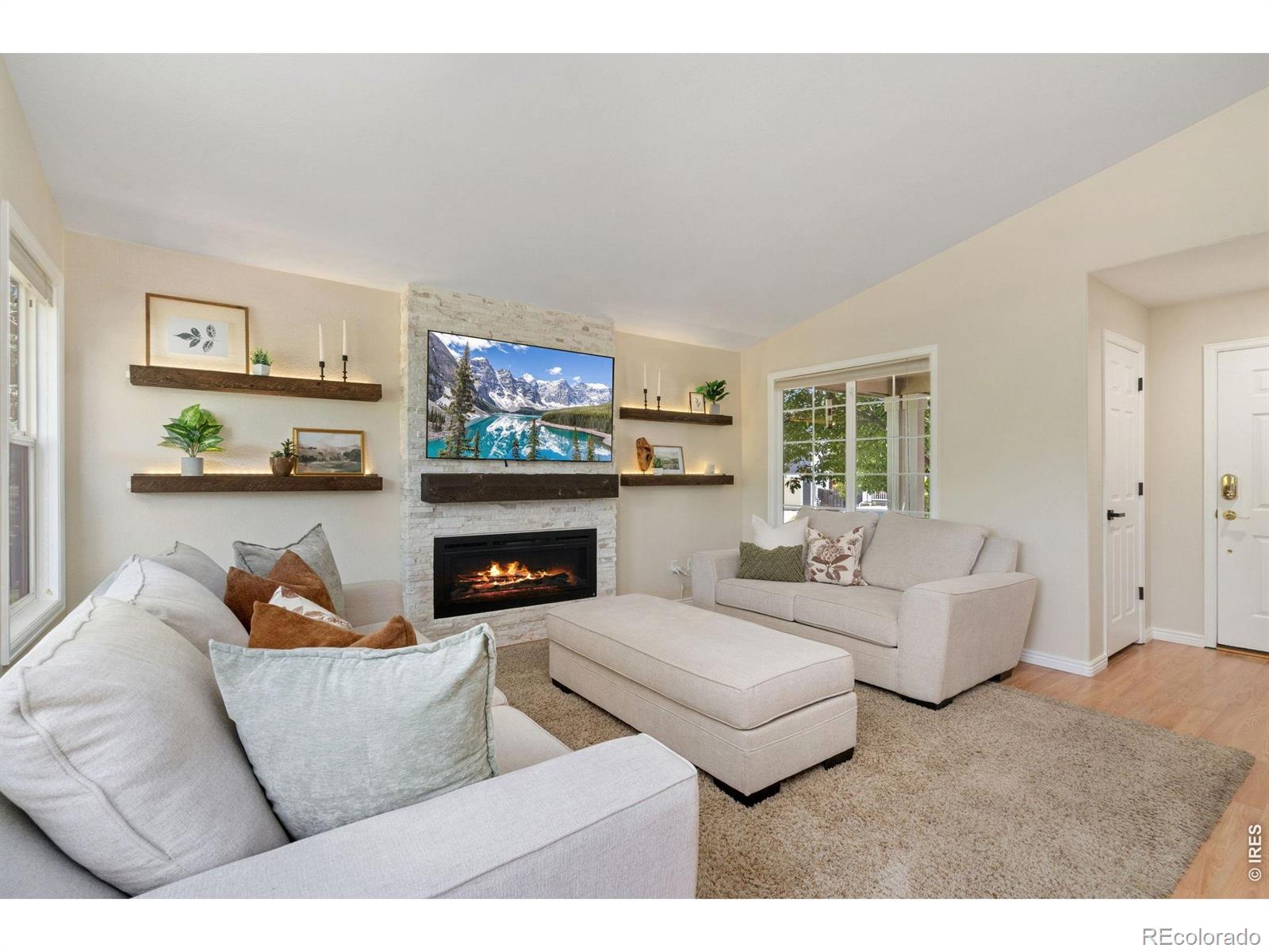 MLS Image #4 for 1890  twin lakes circle,loveland, Colorado