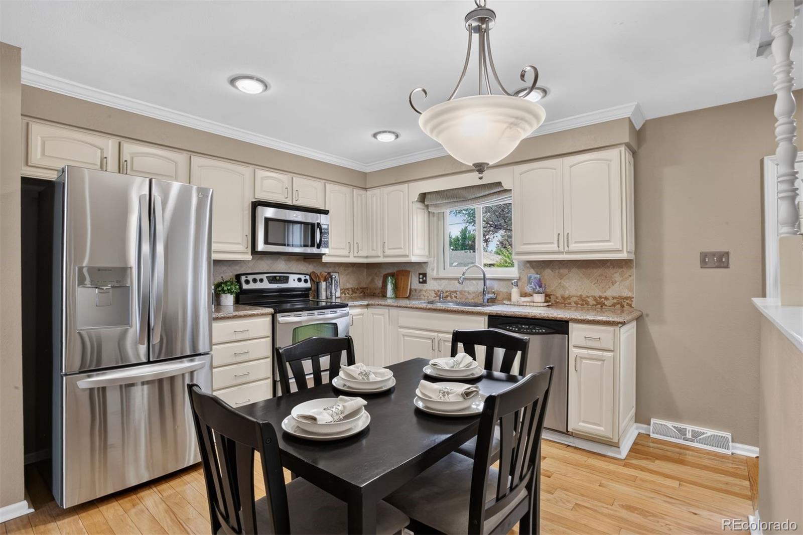 MLS Image #7 for 1833 s carr street,lakewood, Colorado