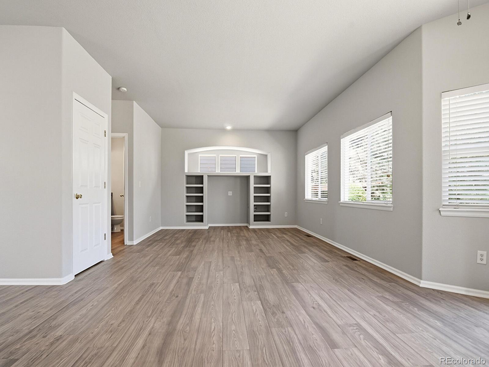 MLS Image #10 for 3261 e 102nd court,denver, Colorado