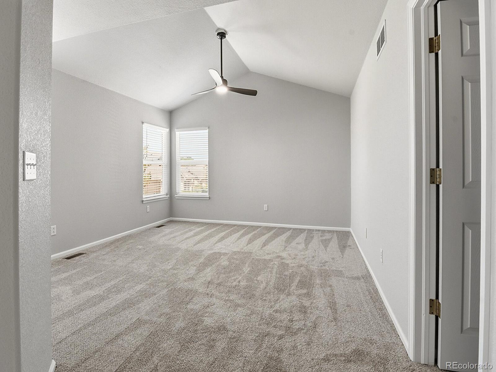 MLS Image #12 for 3261 e 102nd court,denver, Colorado