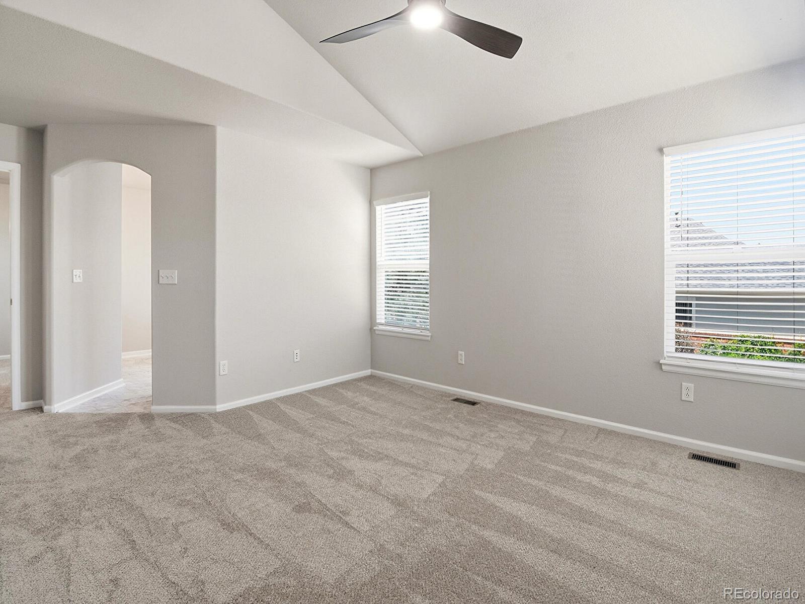 MLS Image #14 for 3261 e 102nd court,denver, Colorado