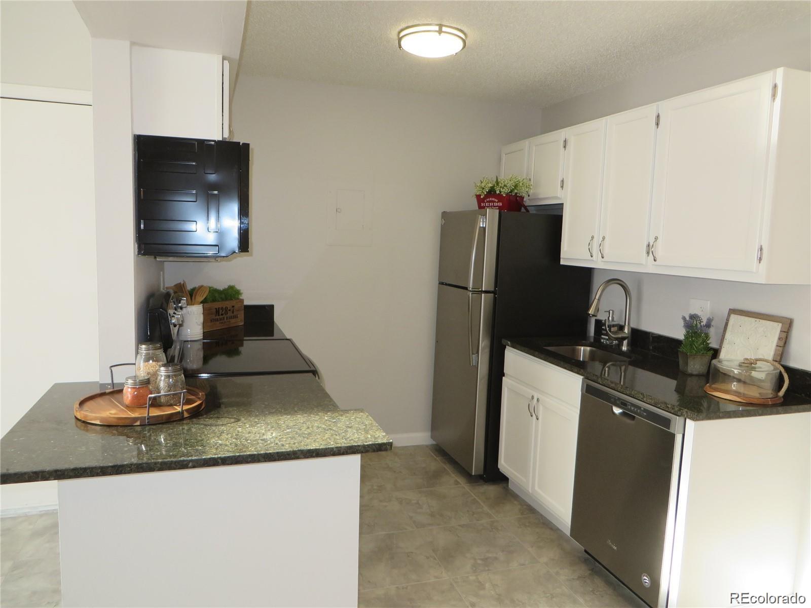 MLS Image #6 for 10150 e virginia avenue,denver, Colorado