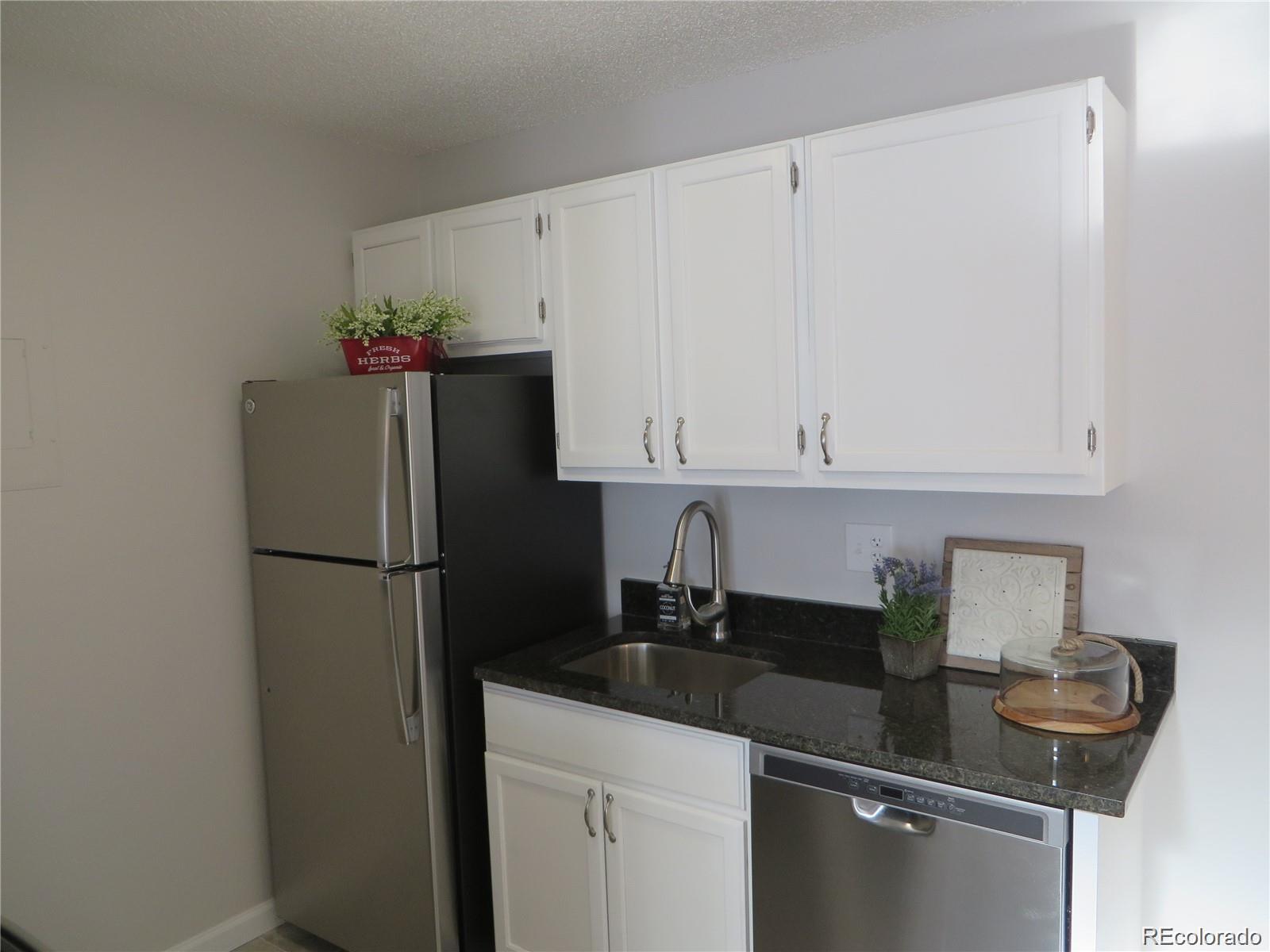MLS Image #8 for 10150 e virginia avenue,denver, Colorado