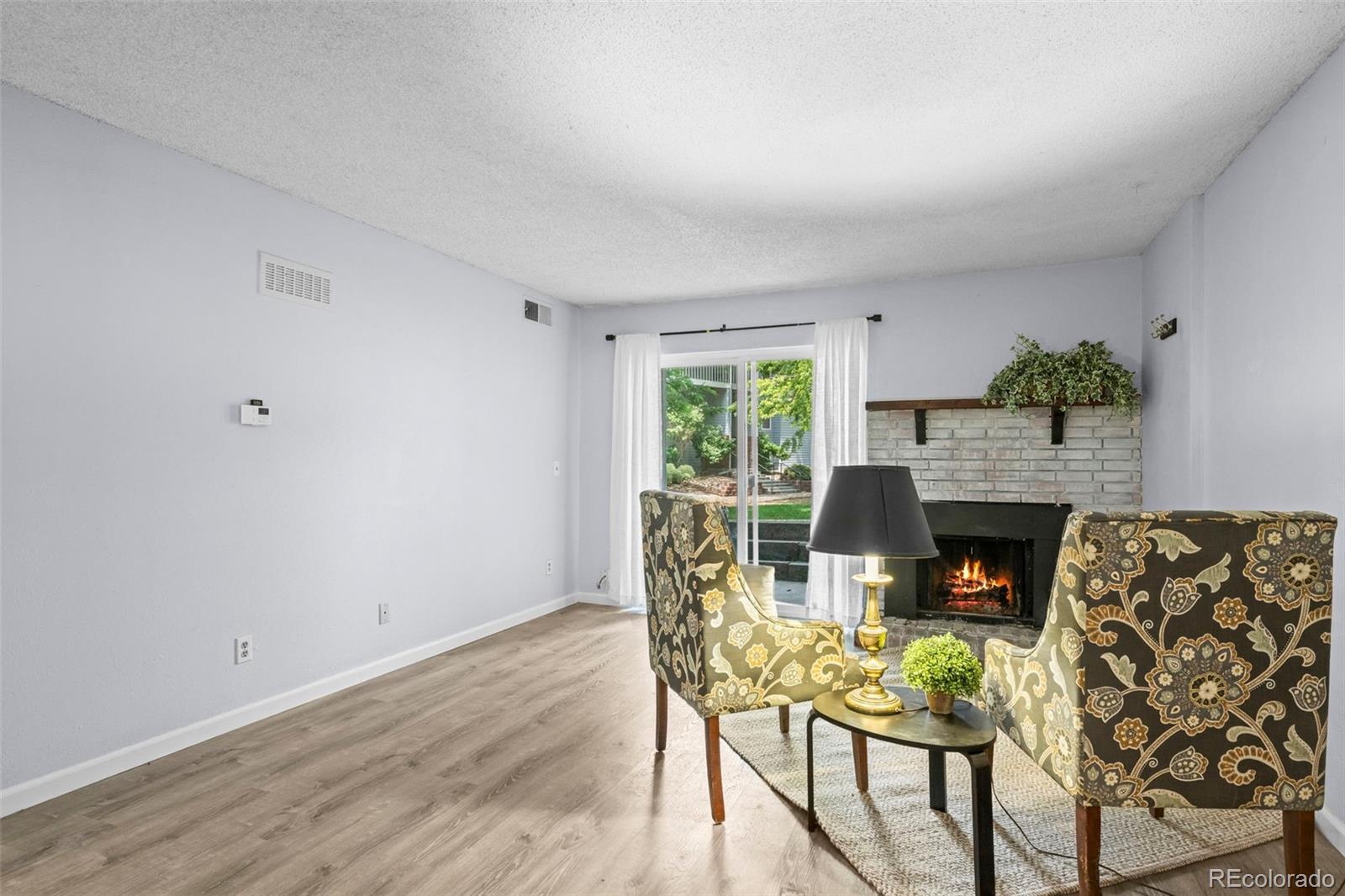 MLS Image #3 for 3121 s tamarac drive,denver, Colorado
