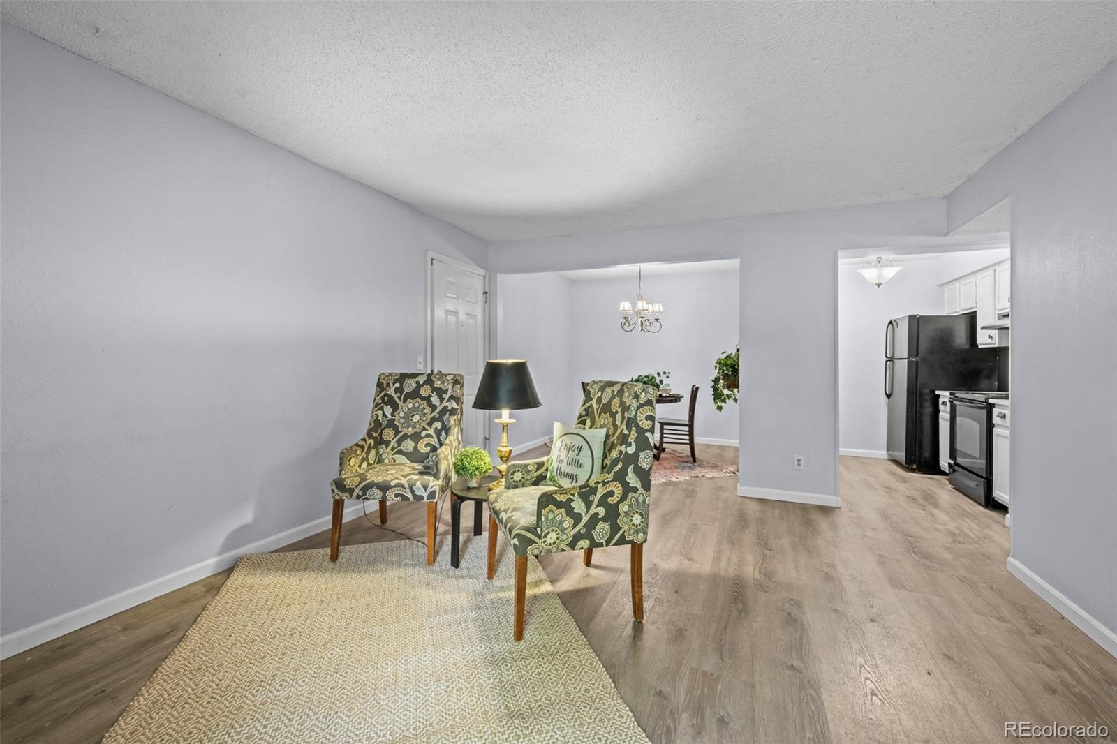 MLS Image #4 for 3121 s tamarac drive,denver, Colorado