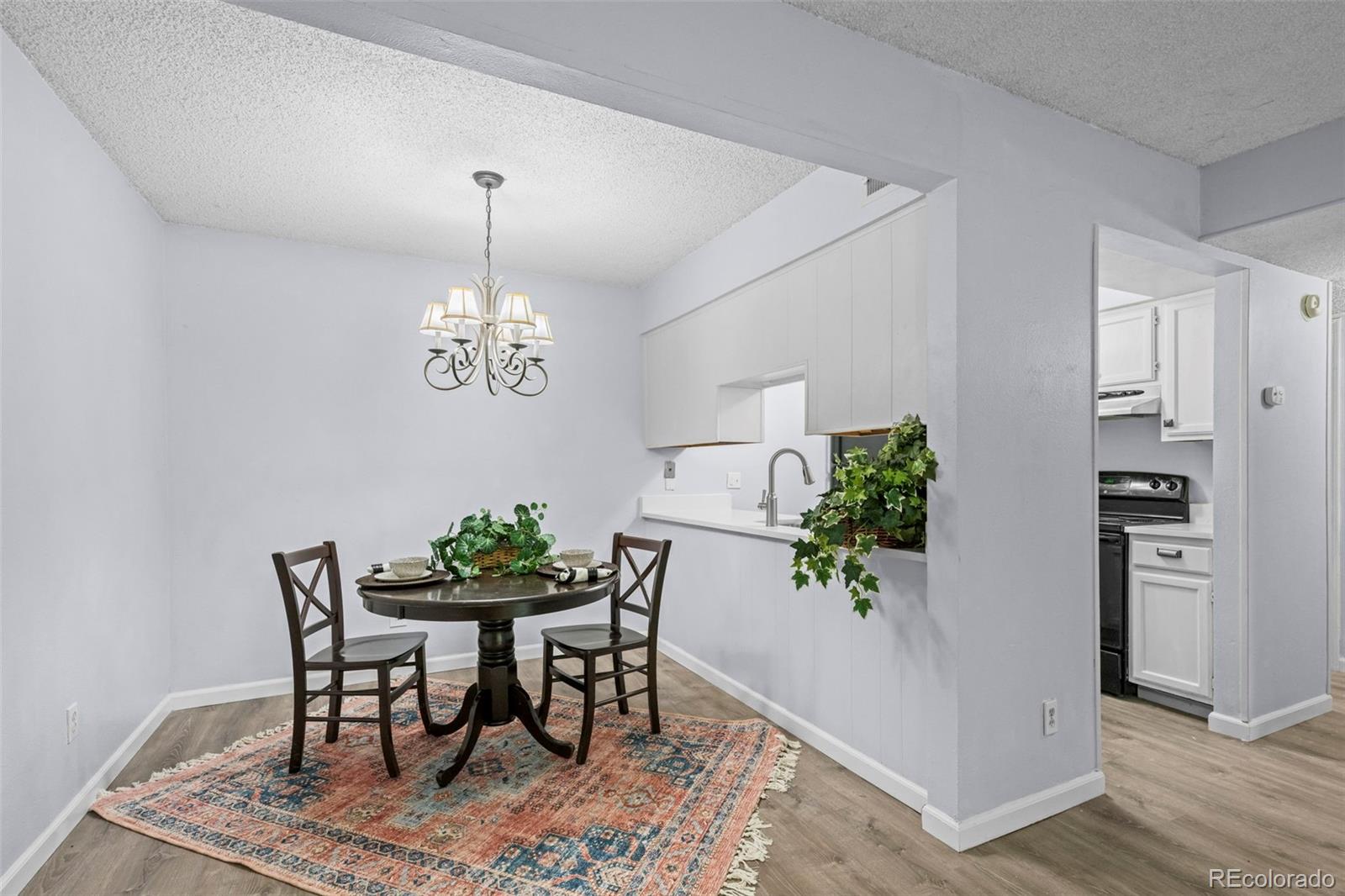 MLS Image #5 for 3121 s tamarac drive,denver, Colorado