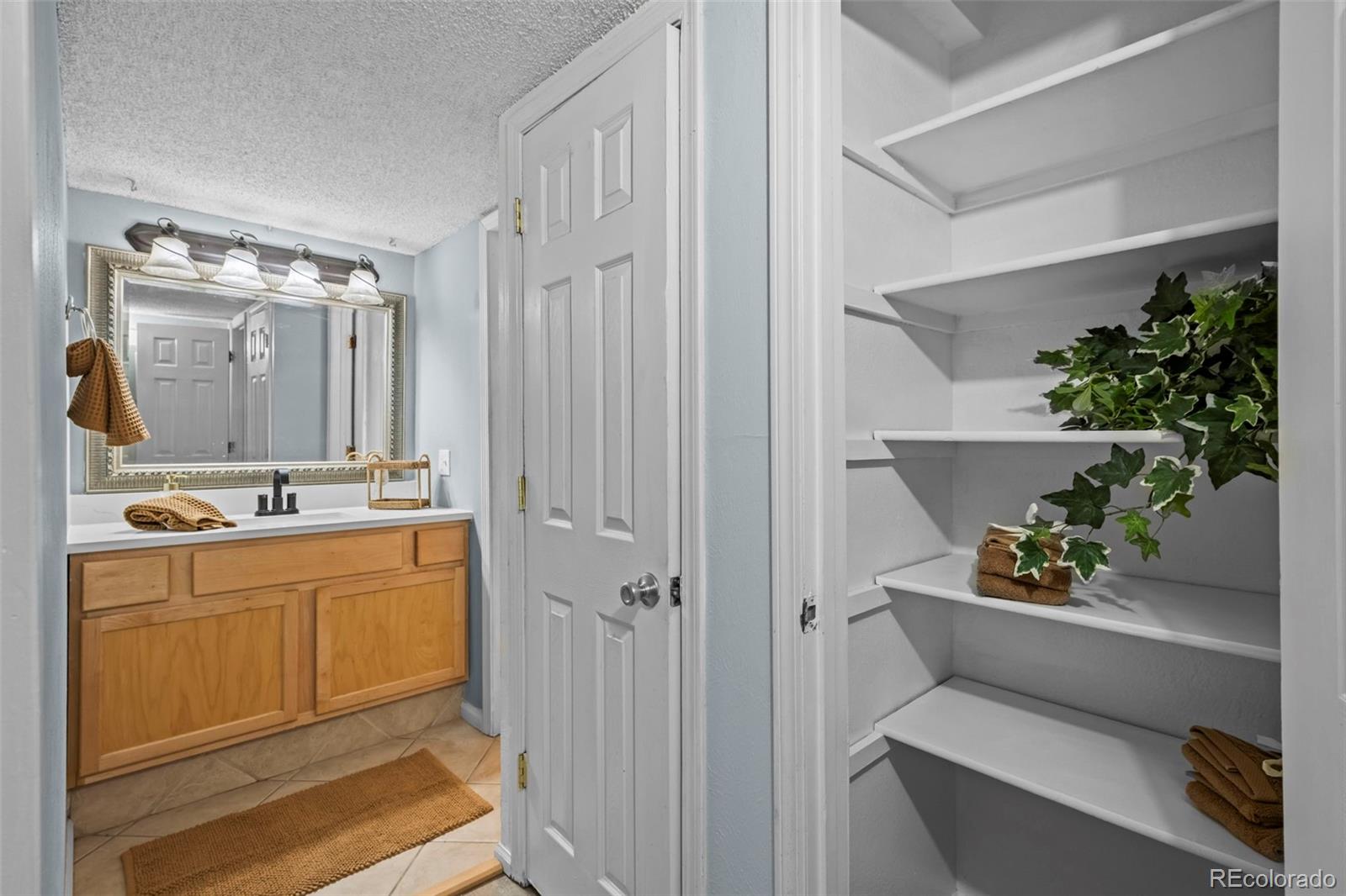 MLS Image #8 for 3121 s tamarac drive,denver, Colorado