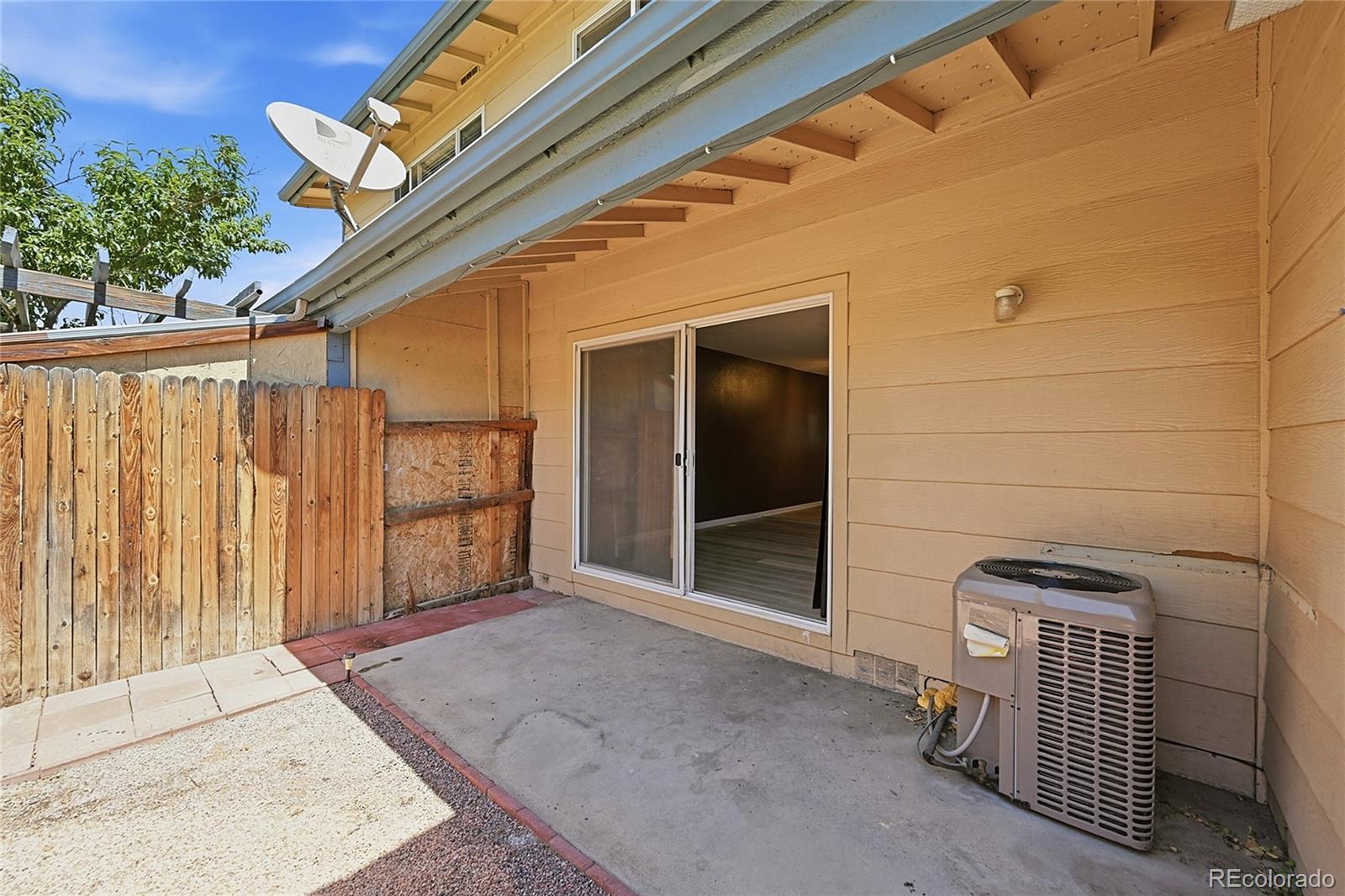 MLS Image #18 for 976  coronado parkway,denver, Colorado
