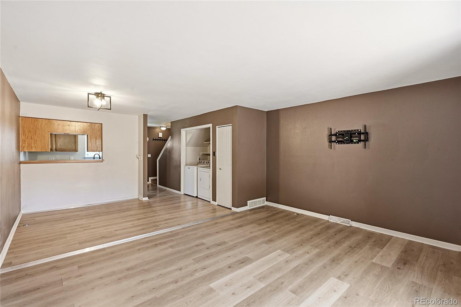 MLS Image #3 for 976  coronado parkway,denver, Colorado