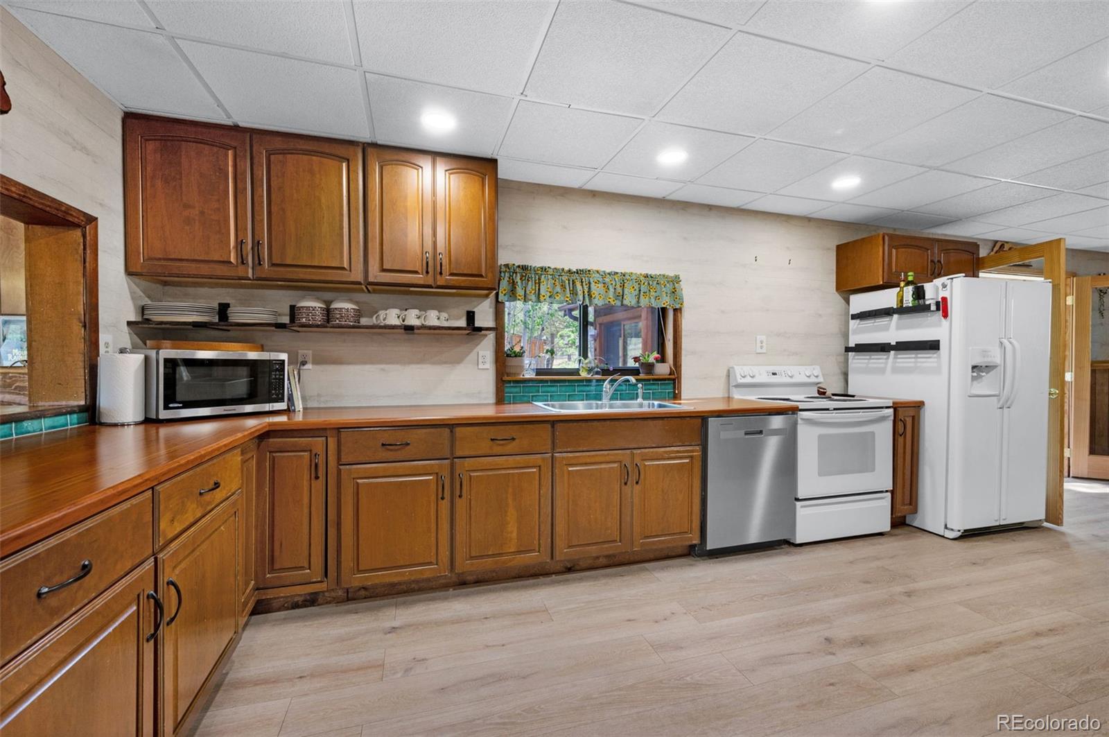 MLS Image #7 for 215 s valley drive,lake george, Colorado