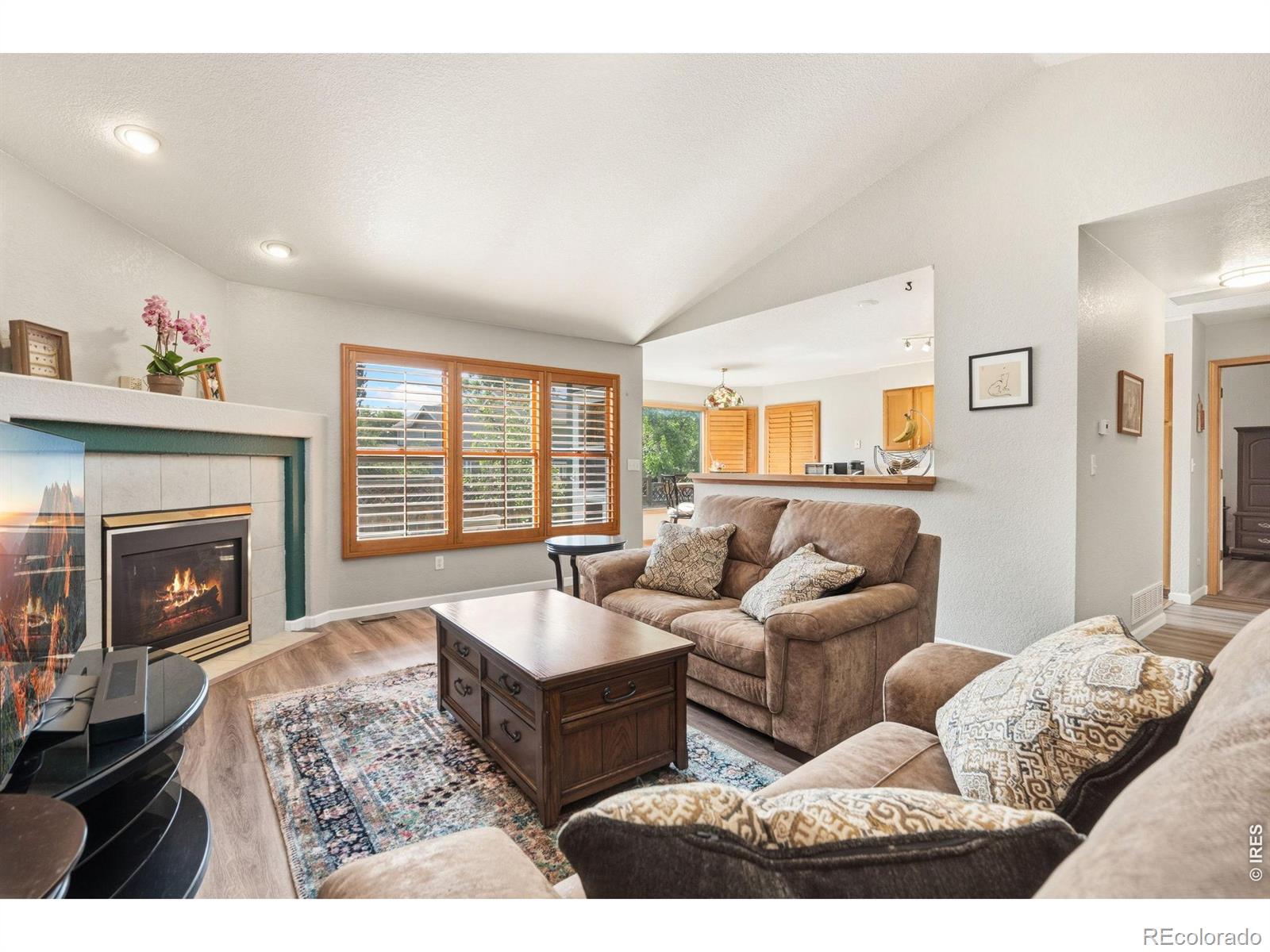 MLS Image #5 for 1638  holly way,fort collins, Colorado