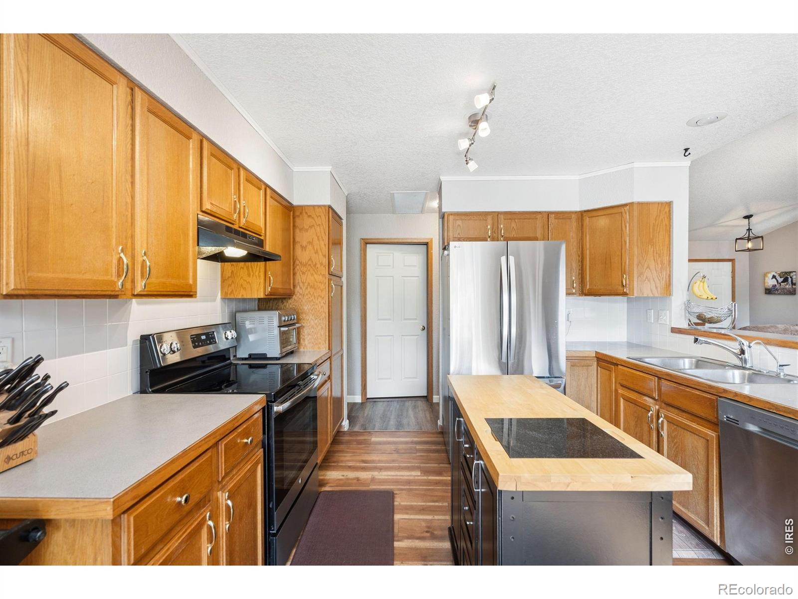 MLS Image #7 for 1638  holly way,fort collins, Colorado
