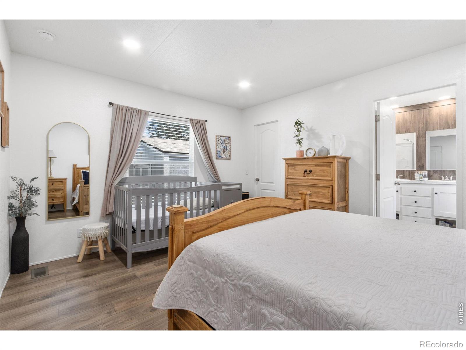 MLS Image #11 for 3109 e mulberry street,fort collins, Colorado