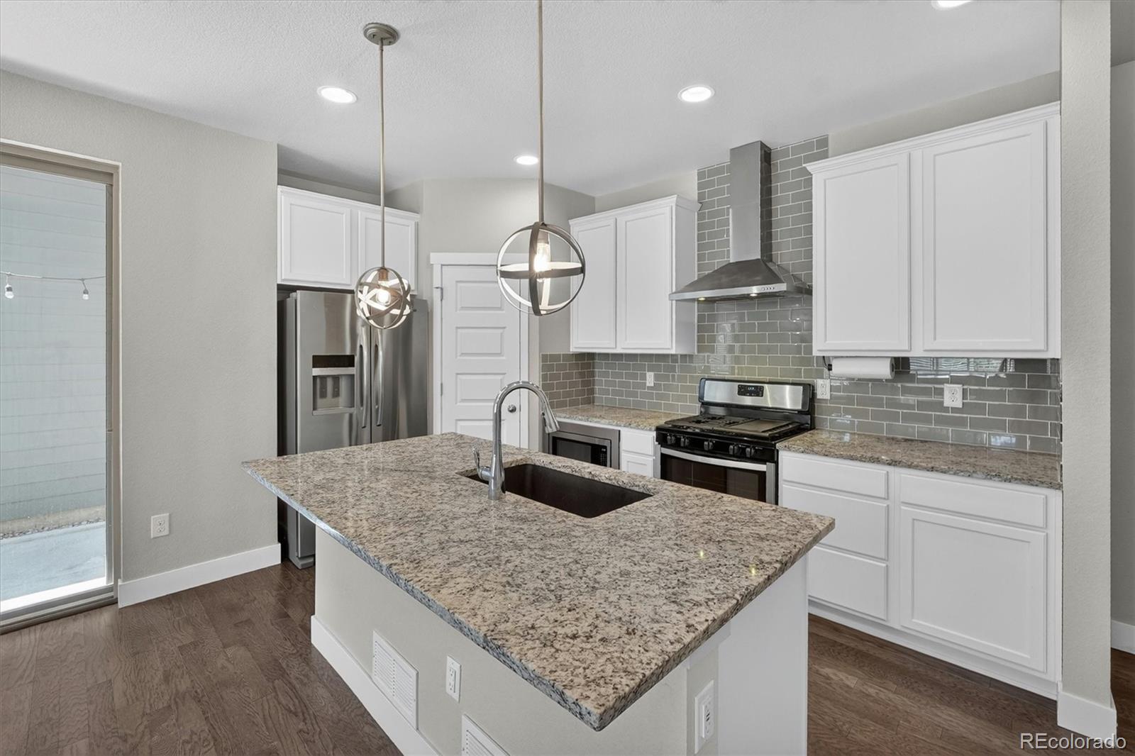 MLS Image #11 for 6827  canosa street,denver, Colorado