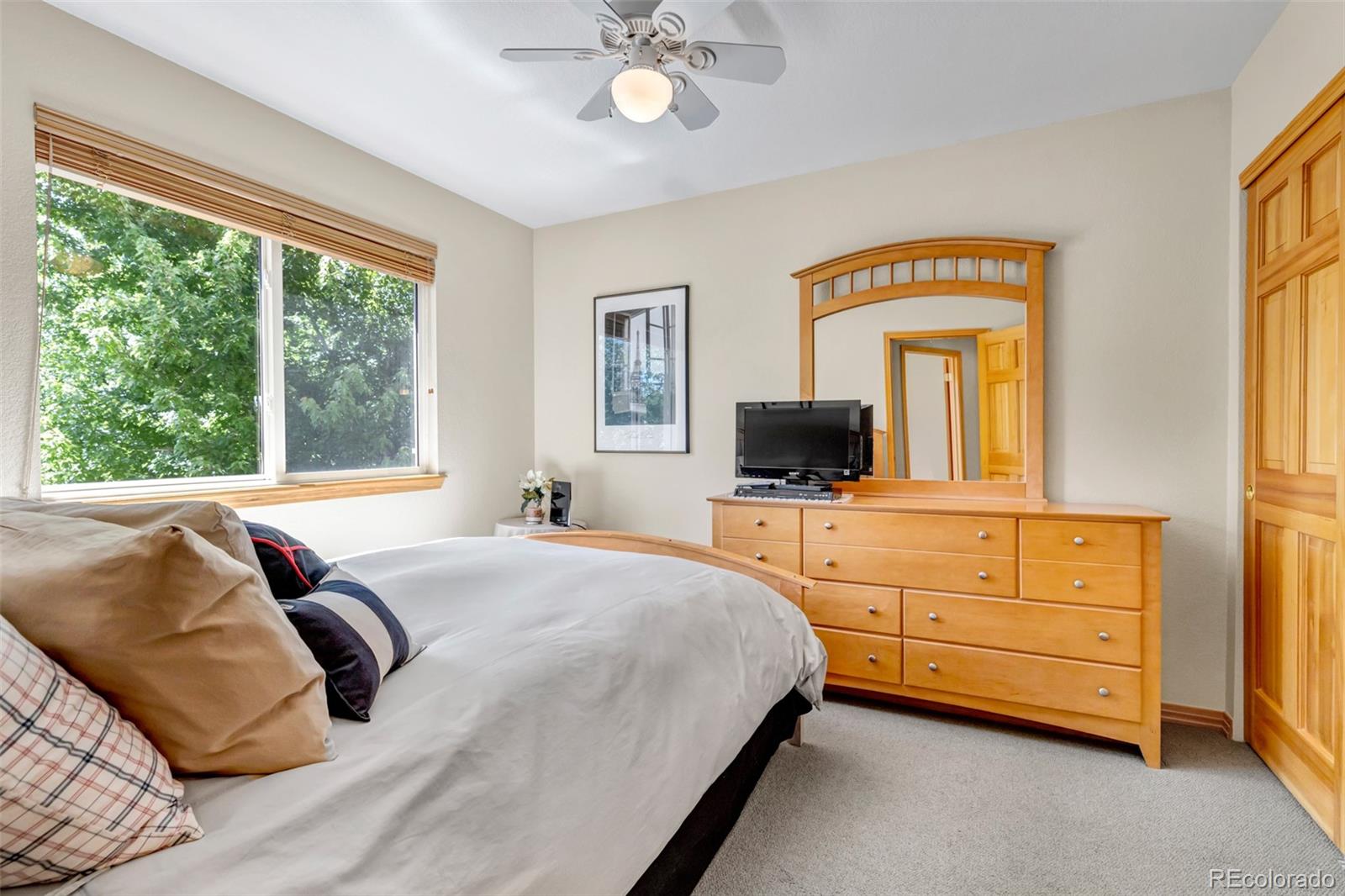 MLS Image #34 for 8466 s nelson street,littleton, Colorado