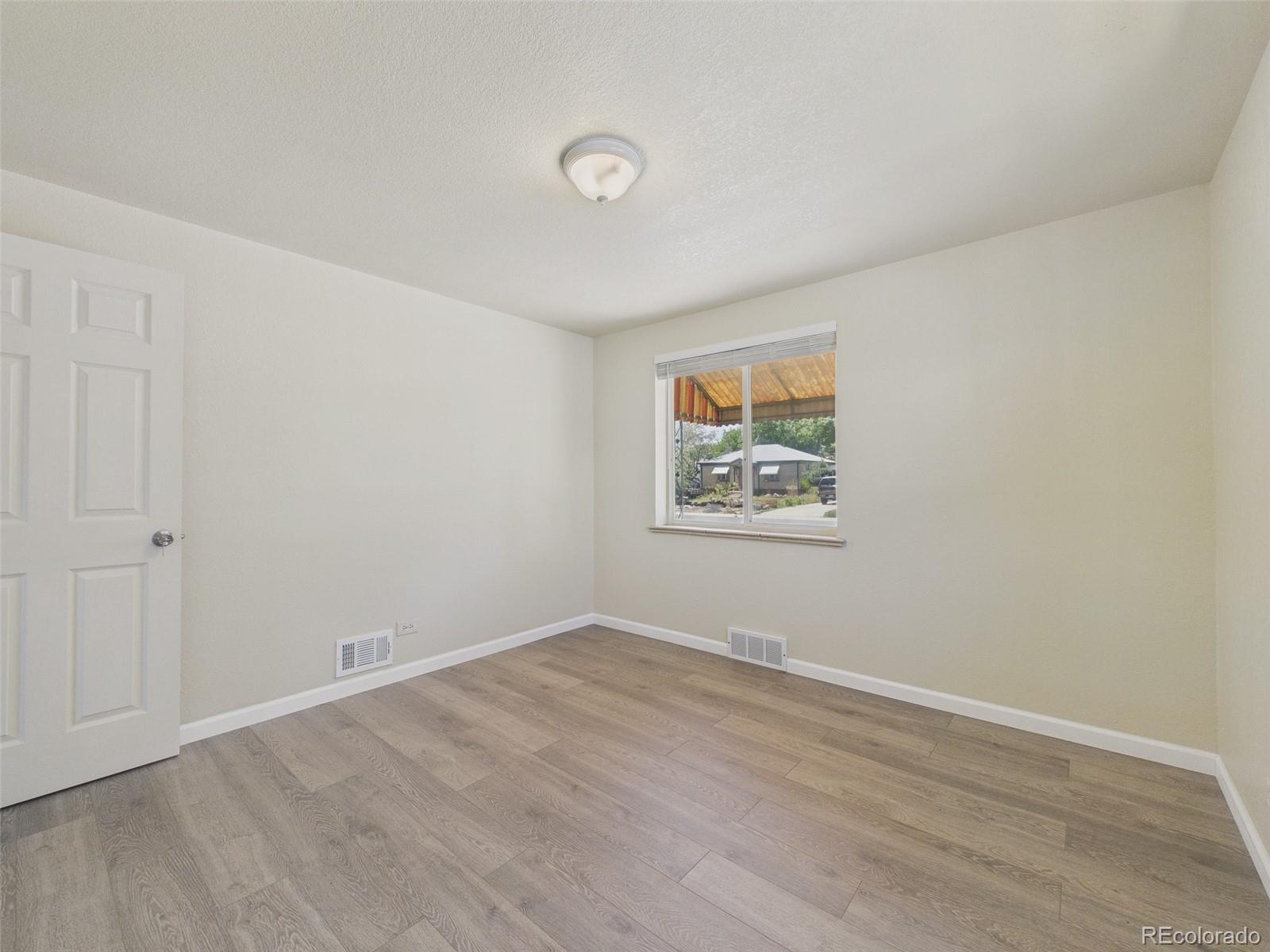 MLS Image #5 for 1334 s decatur street,denver, Colorado