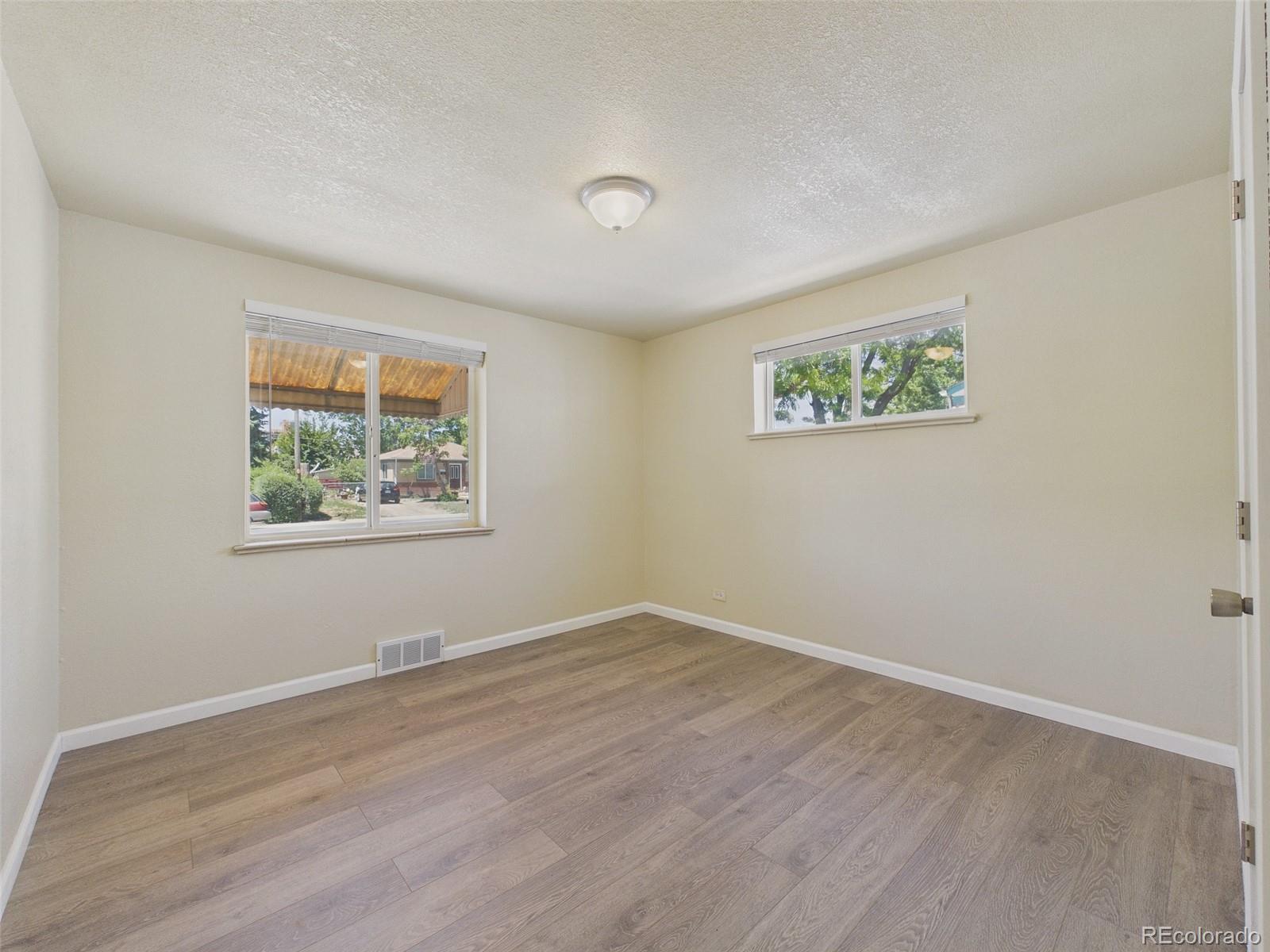 MLS Image #6 for 1334 s decatur street,denver, Colorado